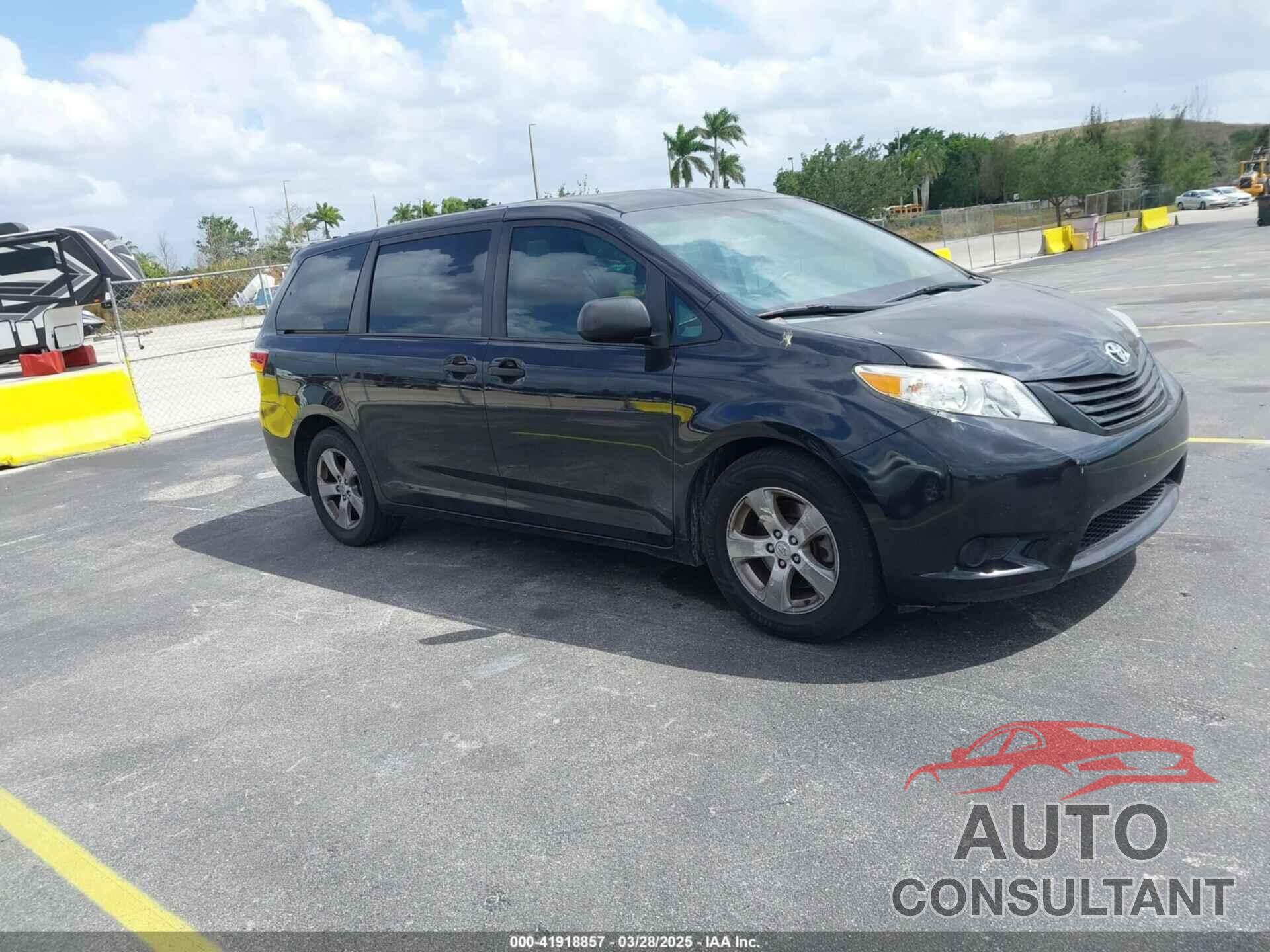 TOYOTA SIENNA 2015 - 5TDZK3DCXFS543630