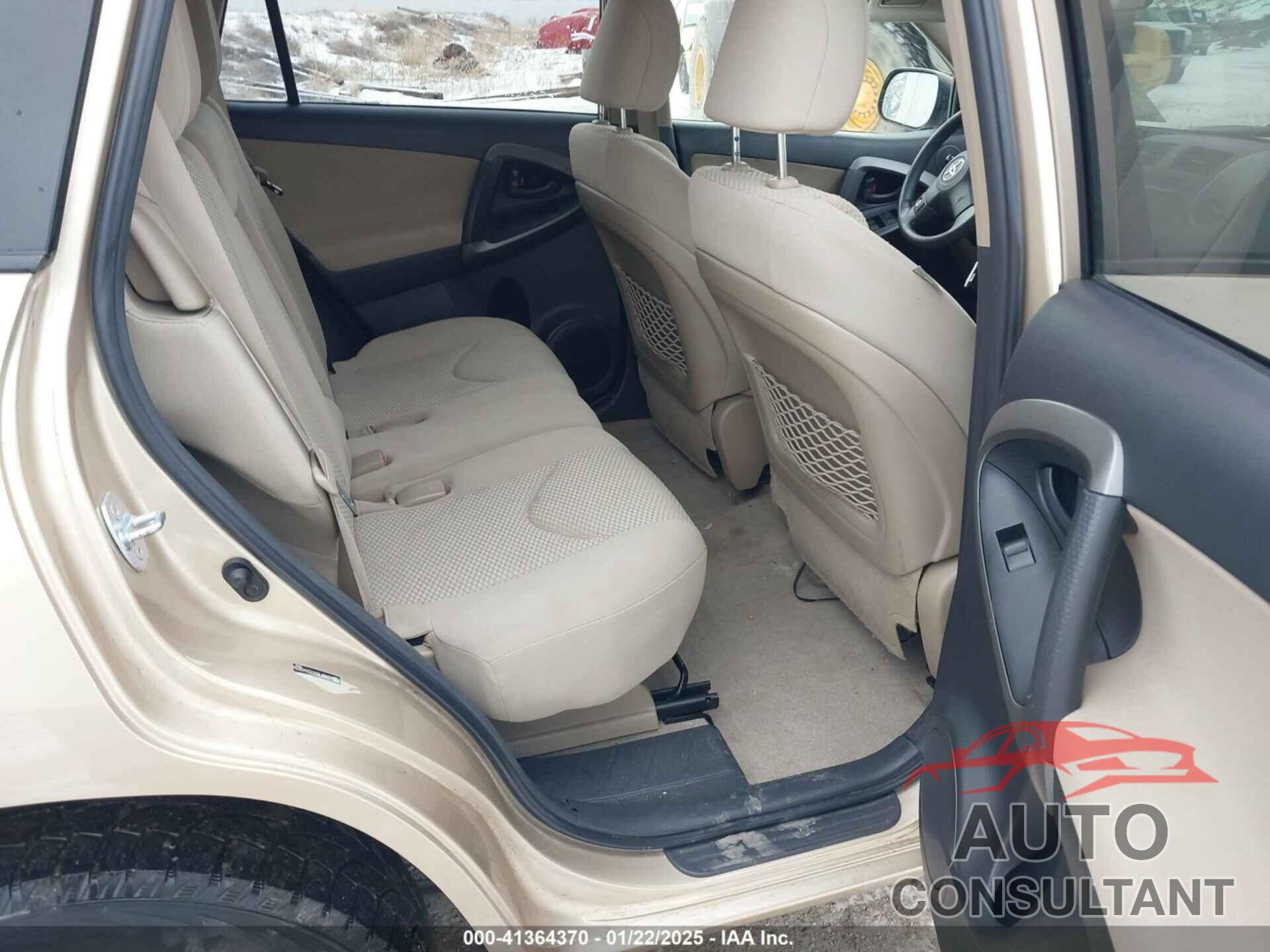 TOYOTA RAV4 2012 - JTMBF4DV0CD043836