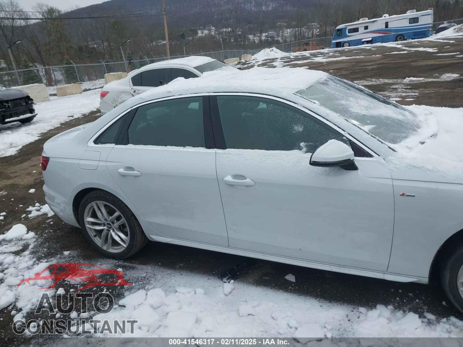 AUDI A4 2021 - WAUDAAF47MN005894