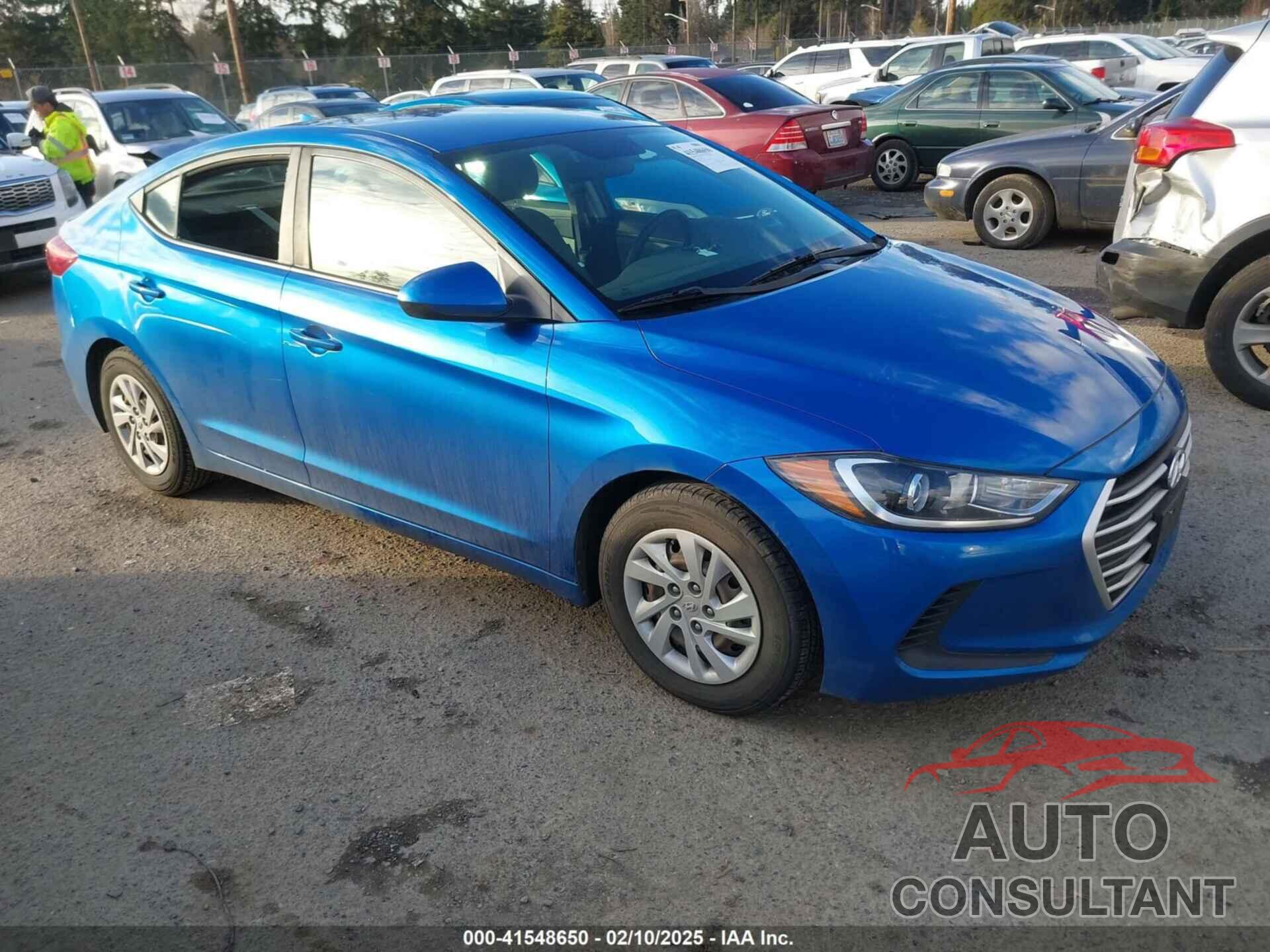 HYUNDAI ELANTRA 2018 - 5NPD74LF7JH390295