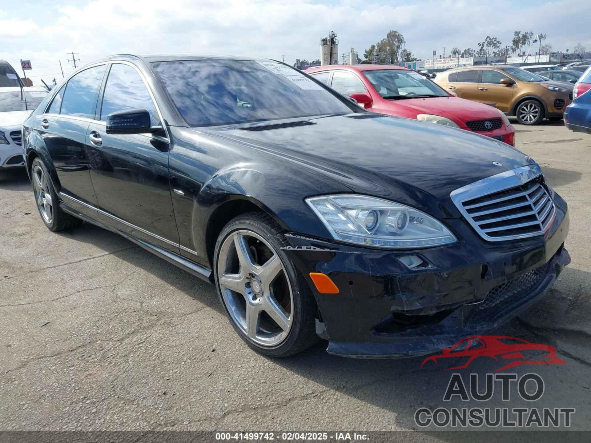 MERCEDES-BENZ S 550 2012 - WDDNG7DB0CA421520