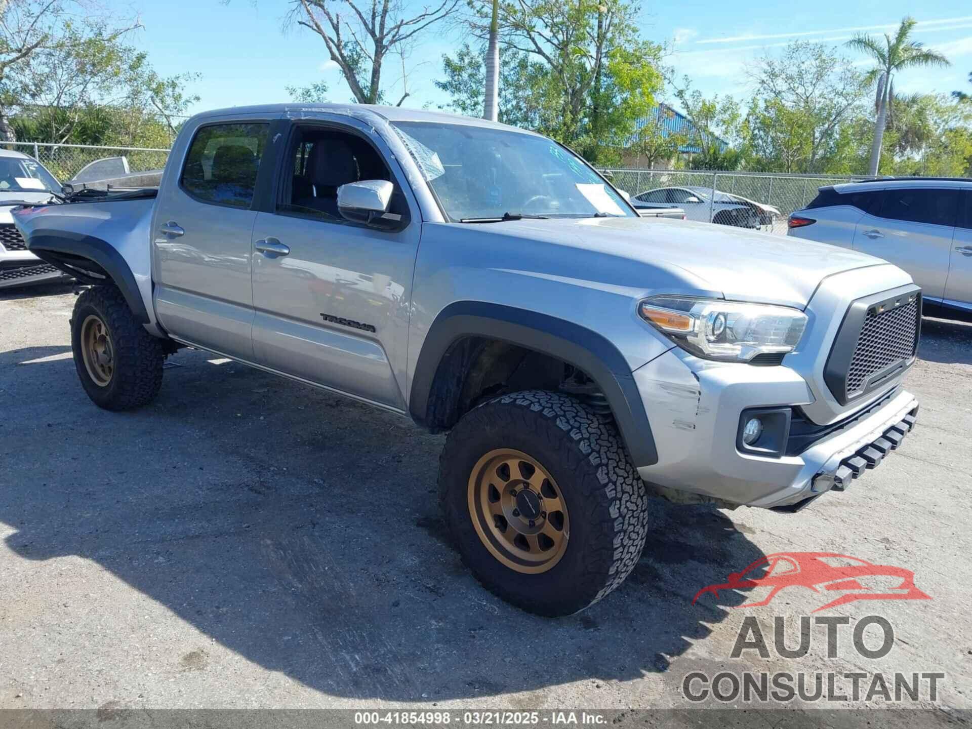 TOYOTA TACOMA 2017 - 5TFCZ5AN6HX071331