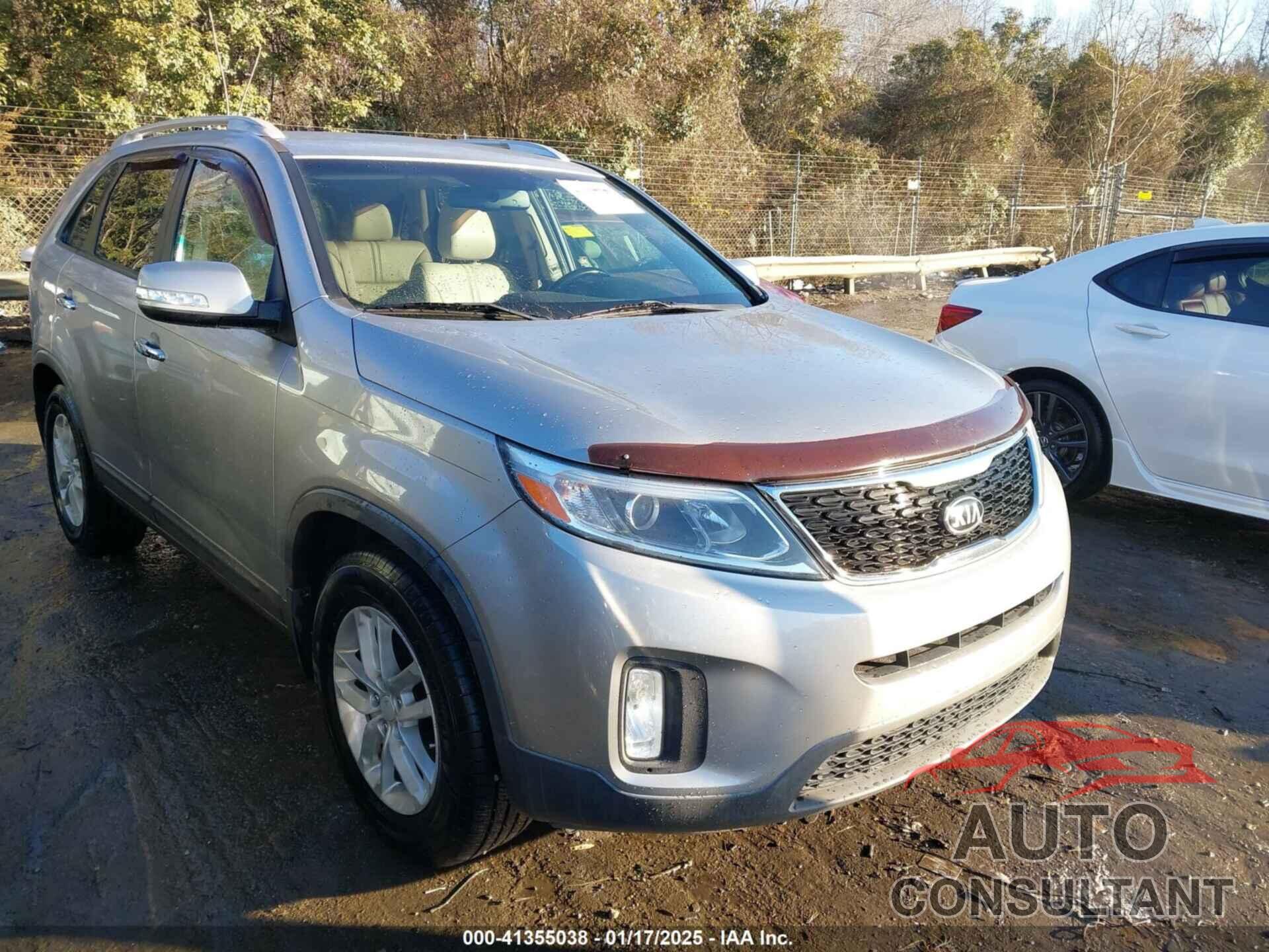 KIA SORENTO 2015 - 5XYKT3A62FG643912
