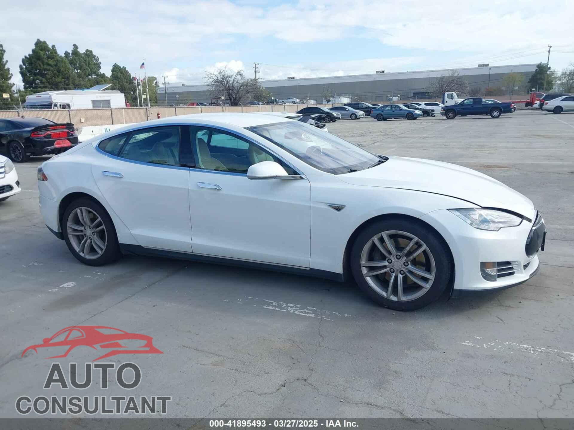 TESLA MODEL S 2013 - 5YJSA1CG2DFP20928