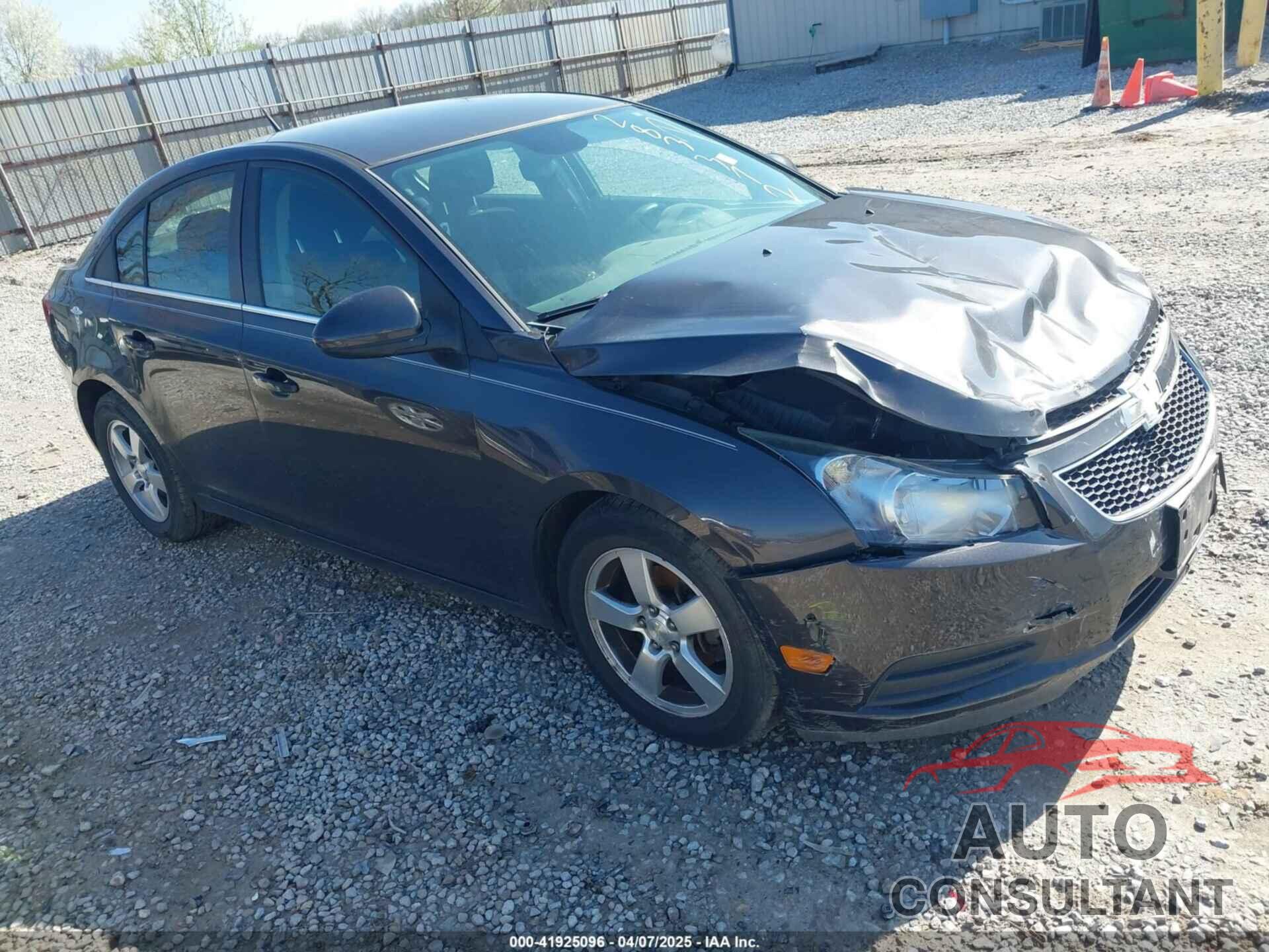 CHEVROLET CRUZE 2014 - 1G1PC5SB1E7283372
