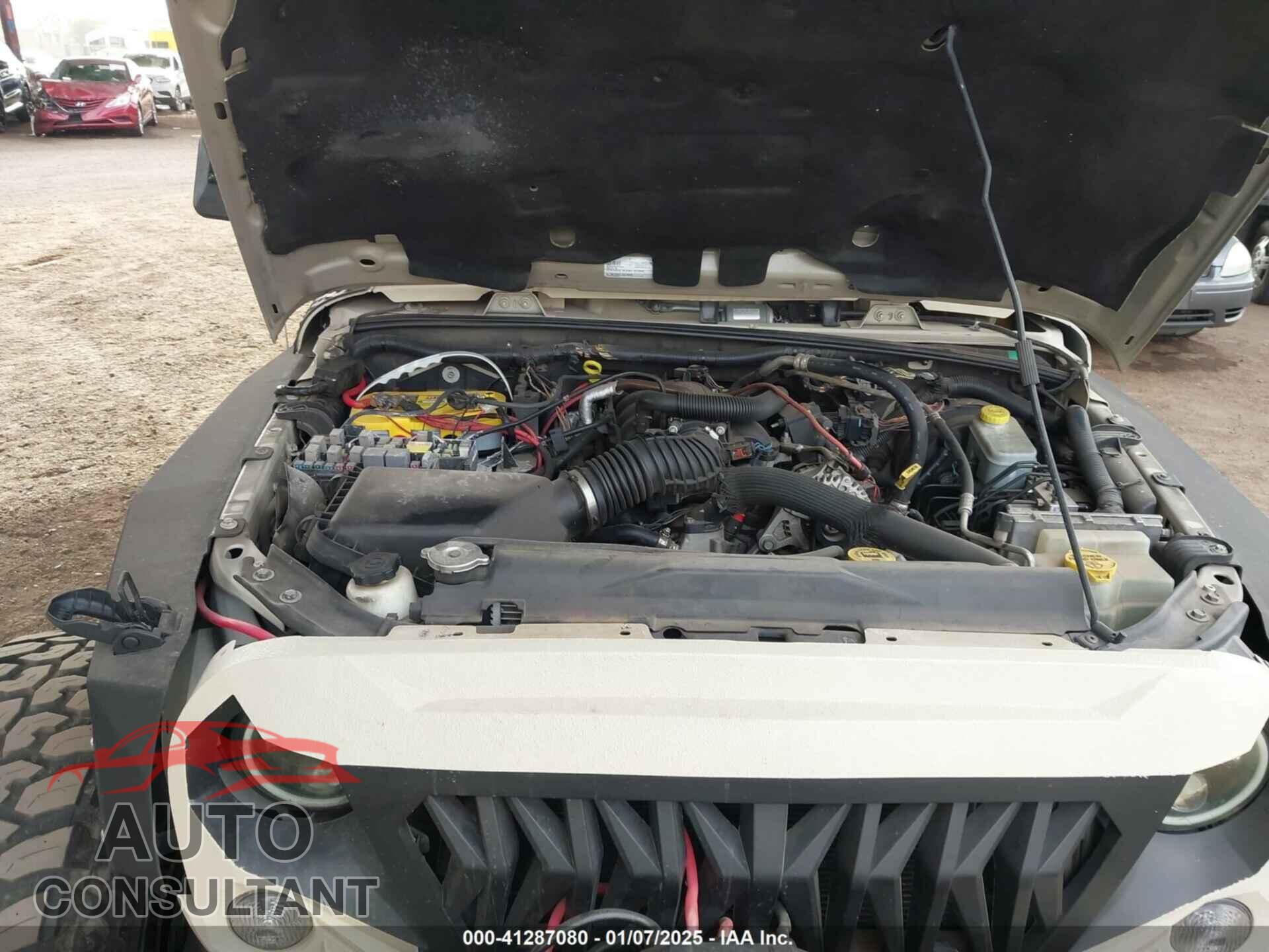 JEEP WRANGLER 2011 - 1J4AA2D15BL574458