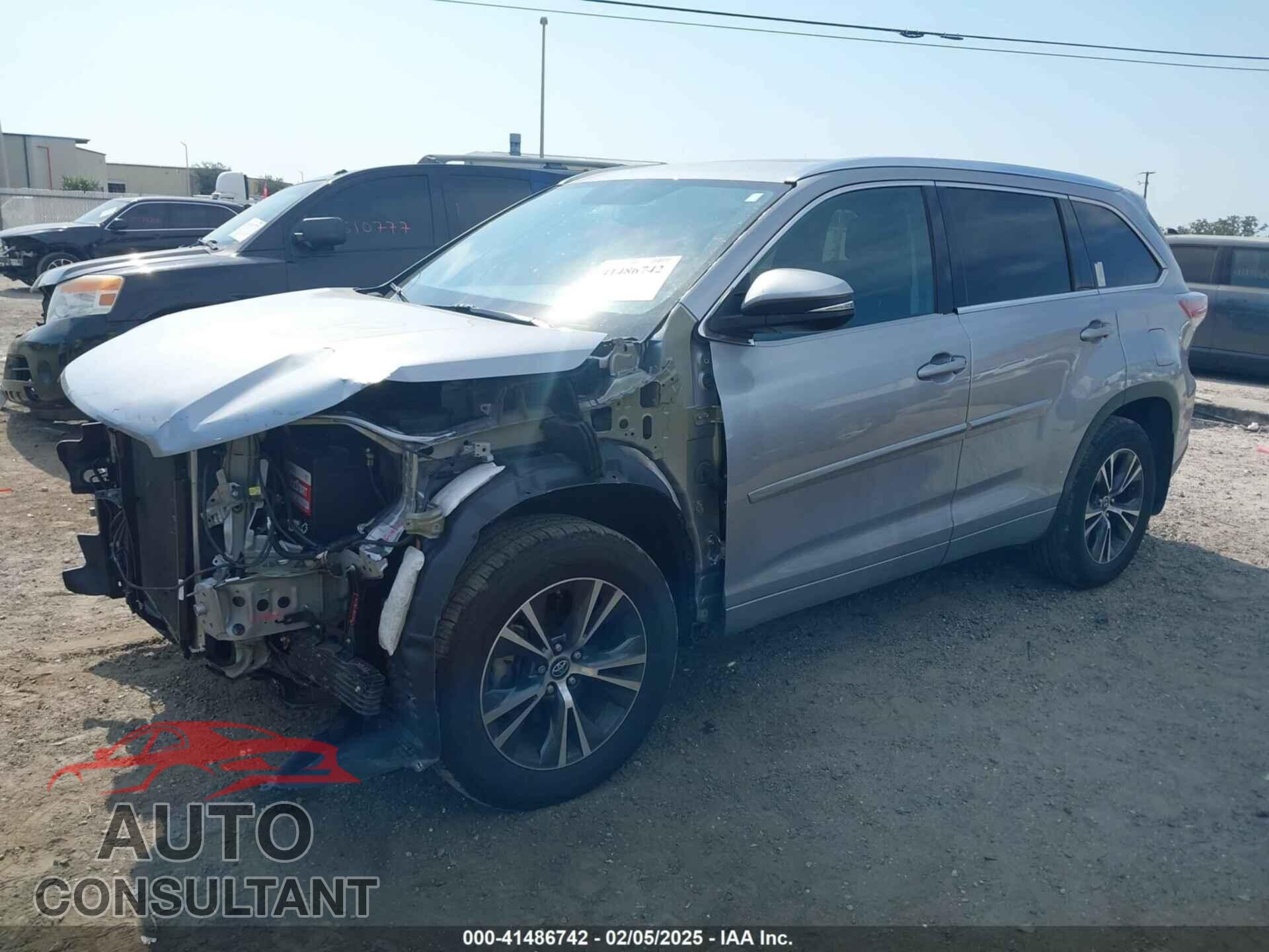 TOYOTA HIGHLANDER 2016 - 5TDJKRFH9GS354655