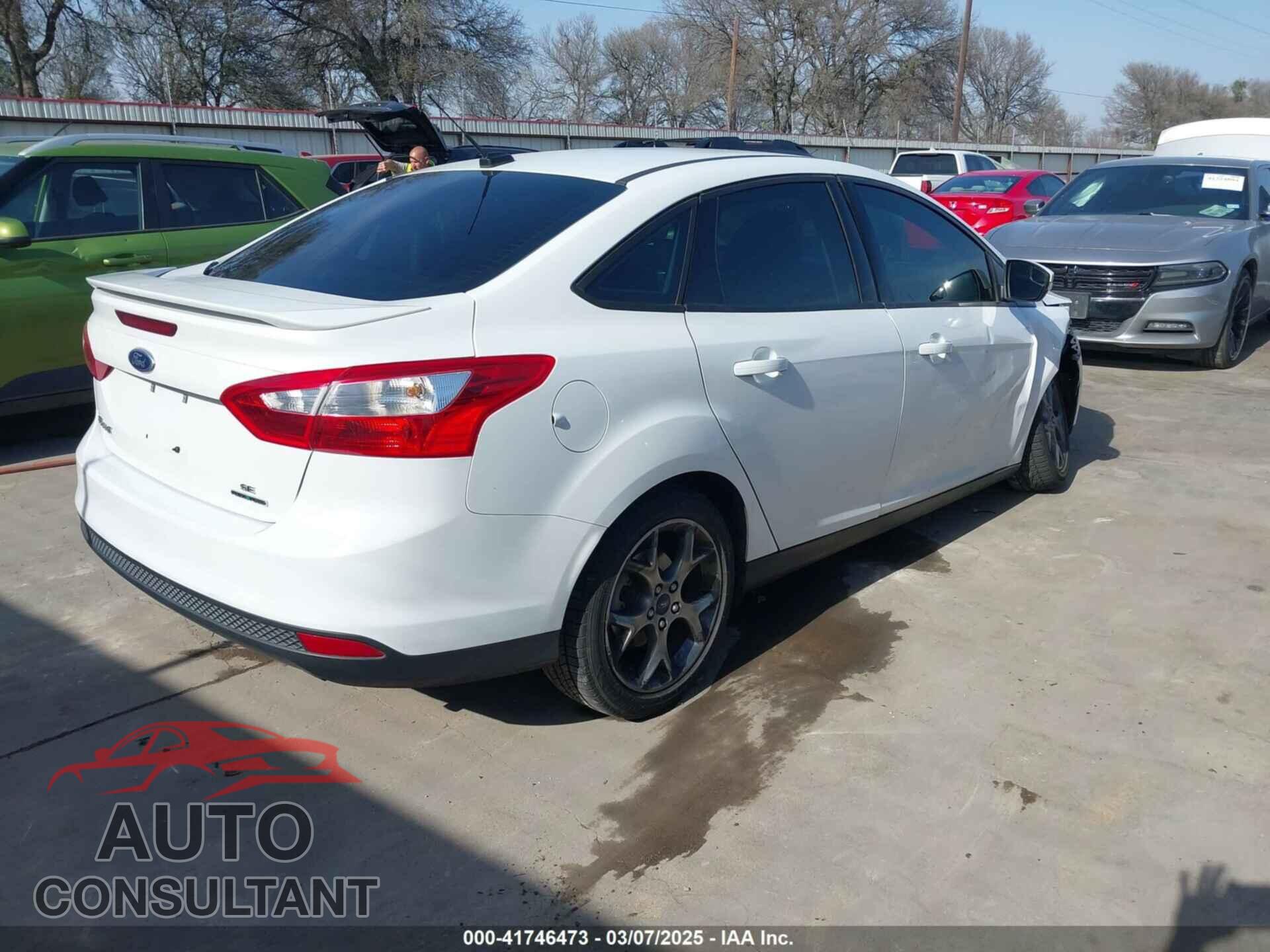 FORD FOCUS 2014 - 1FADP3F2XEL259873