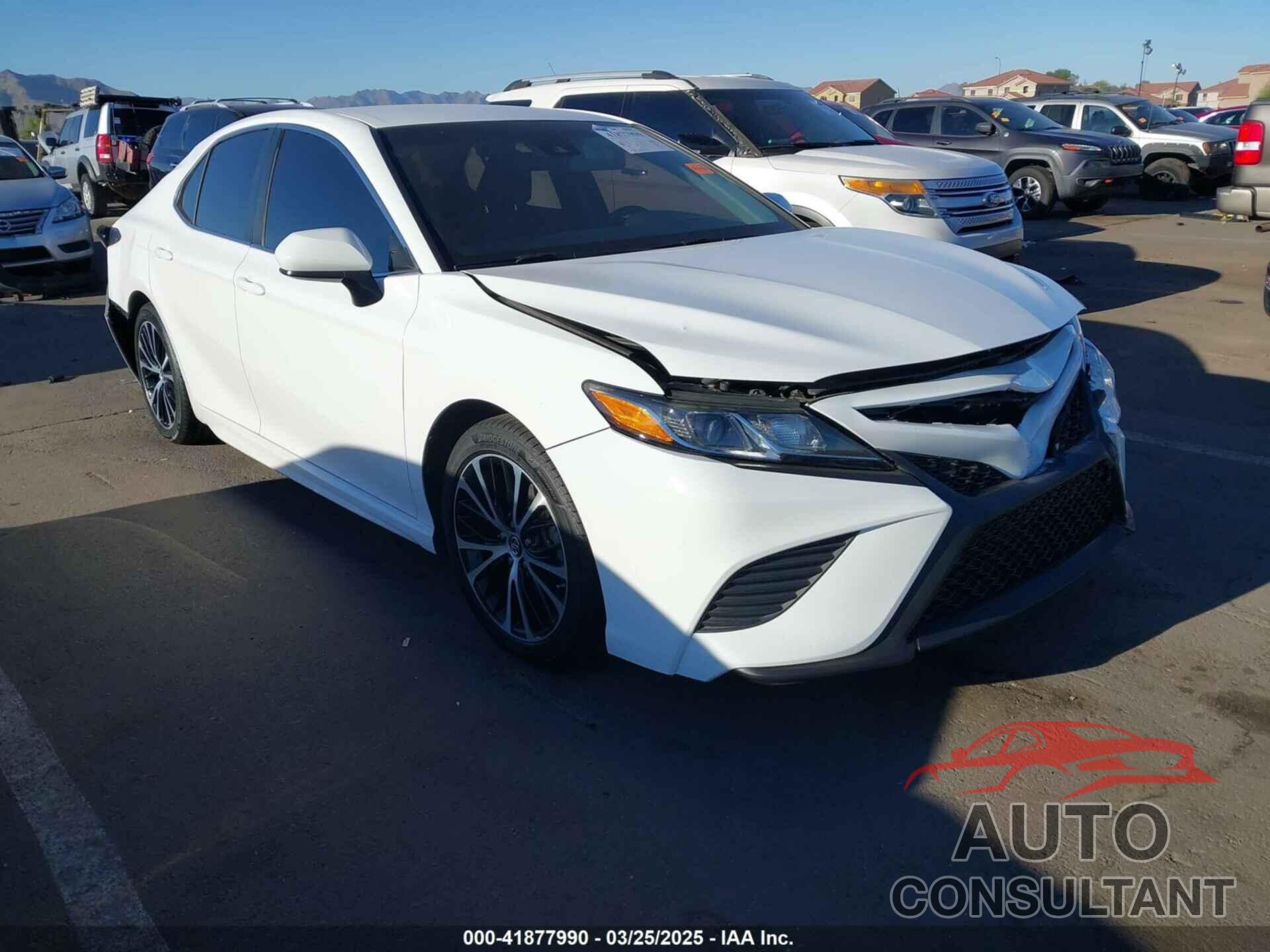 TOYOTA CAMRY 2018 - 4T1B11HK6JU591099