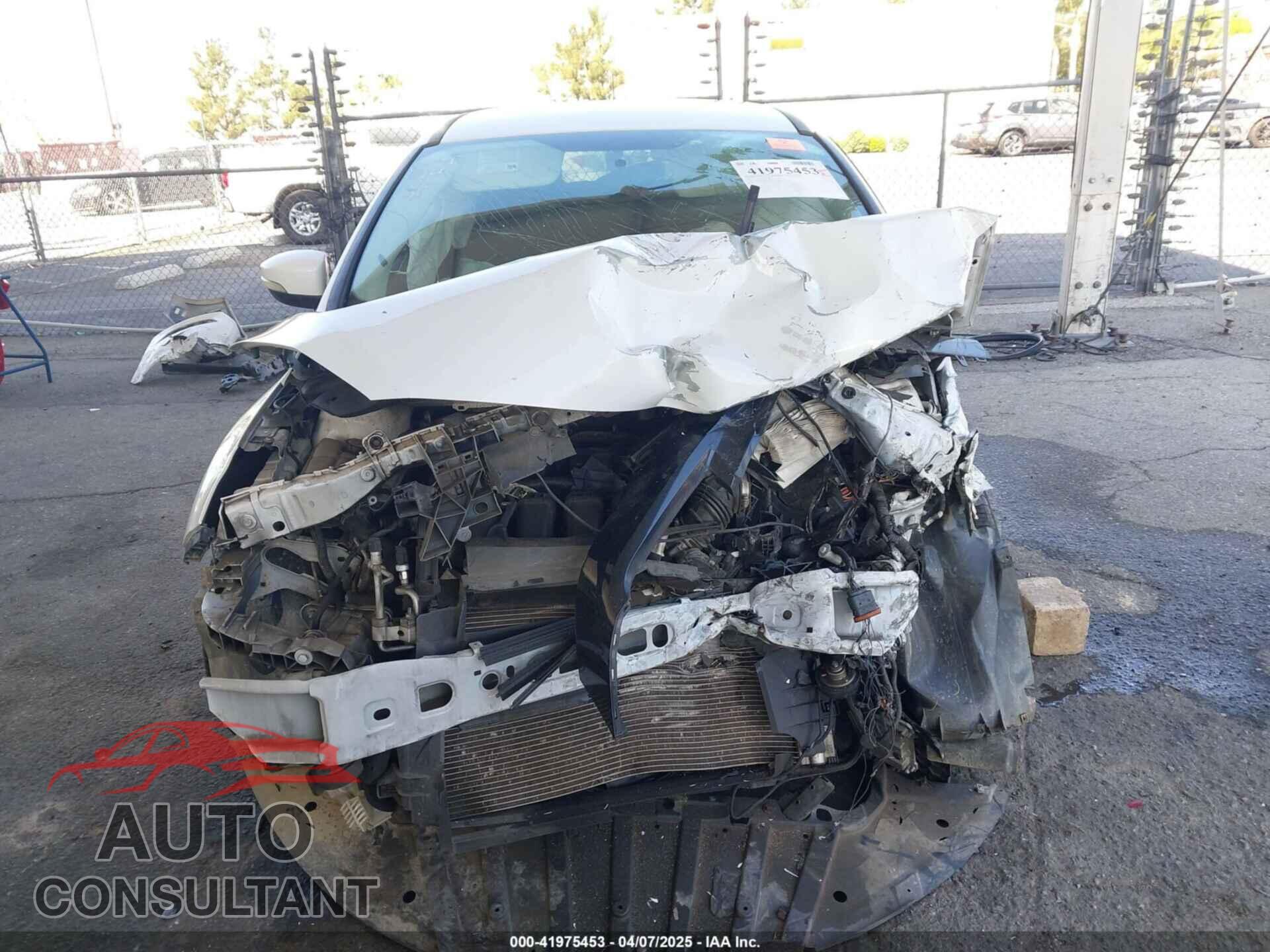 FORD FOCUS 2017 - 1FADP3F2XHL300331