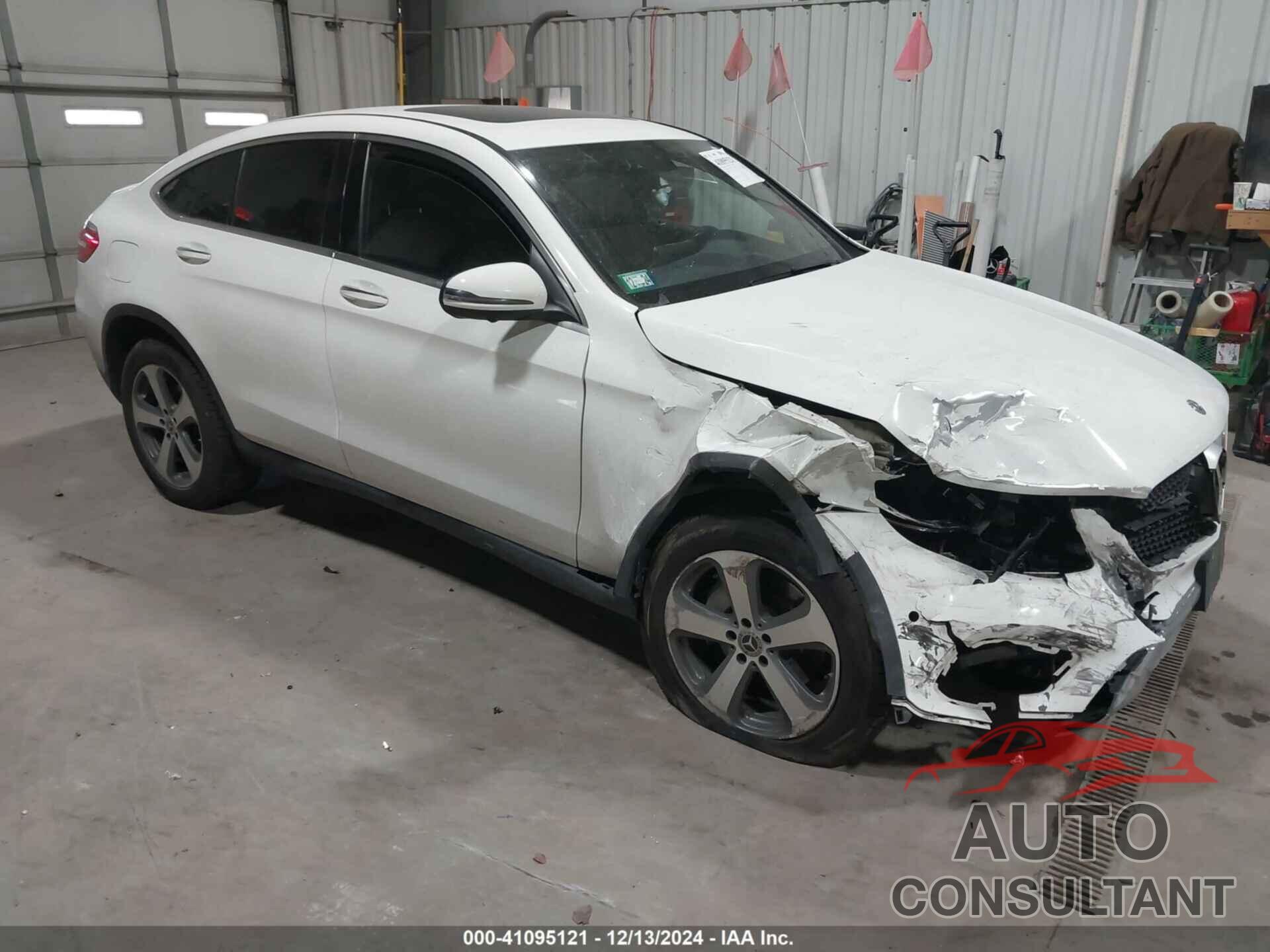 MERCEDES-BENZ GLC 300 COUPE 2019 - WDC0J4KB8KF571572
