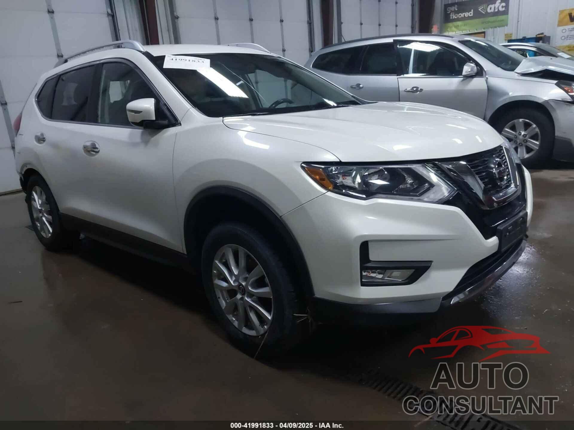 NISSAN ROGUE 2017 - KNMAT2MV6HP521935