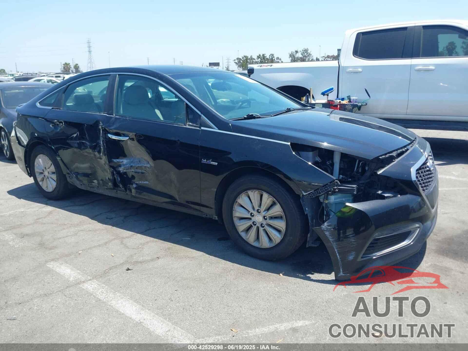 HYUNDAI SONATA HYBRID 2017 - KMHE24L10HA051494