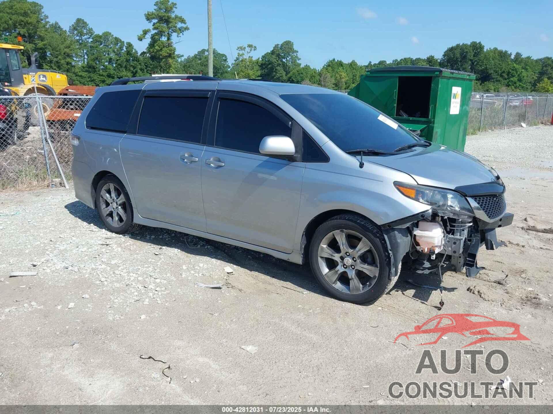 TOYOTA SIENNA 2011 - 5TDXK3DC9BS061247
