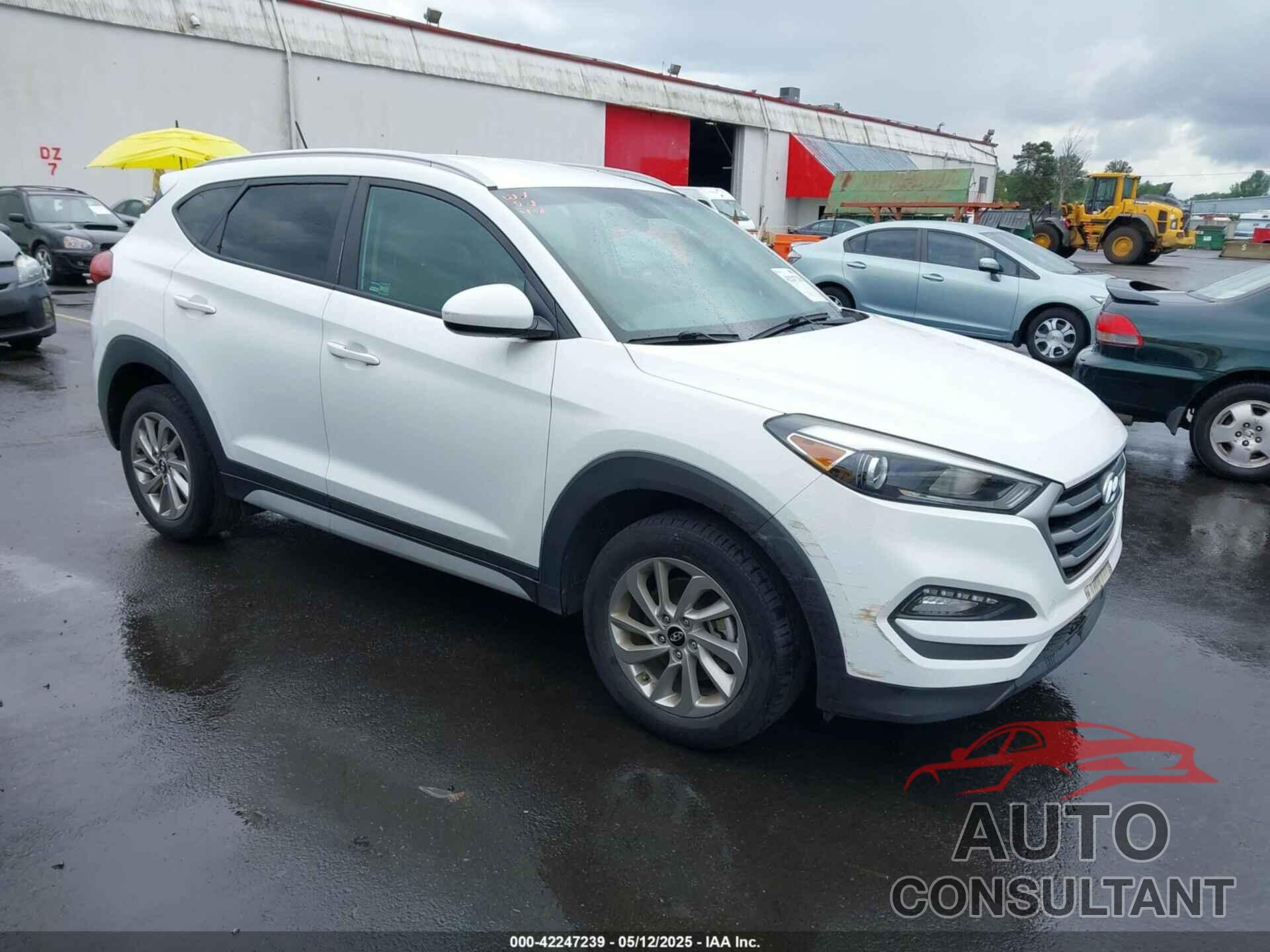 HYUNDAI TUCSON 2017 - KM8J3CA48HU500146