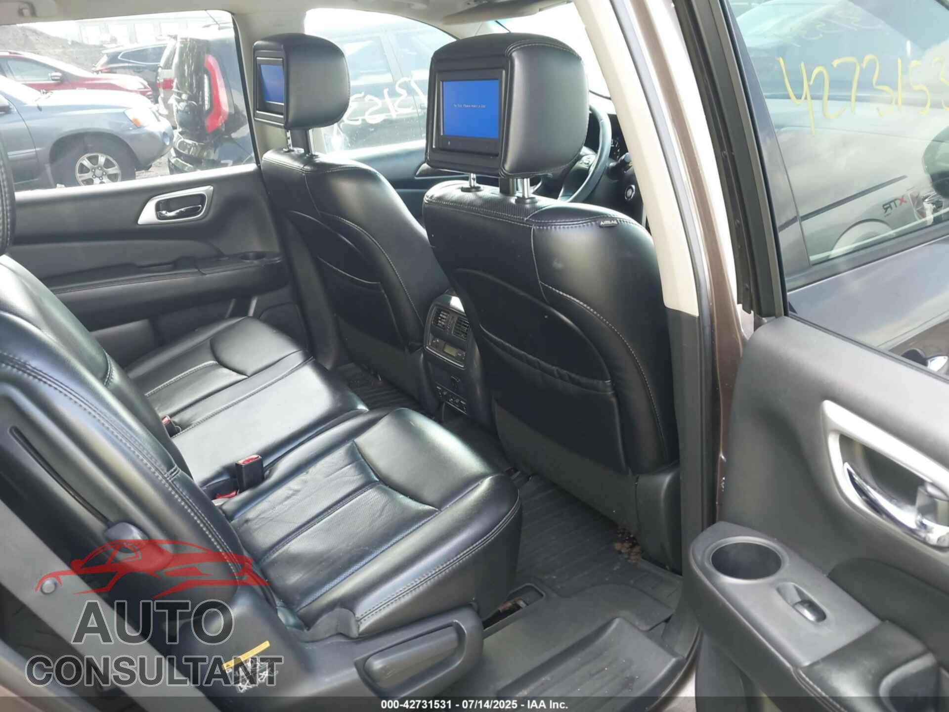 NISSAN PATHFINDER 2015 - 5N1AR2MM4FC603779