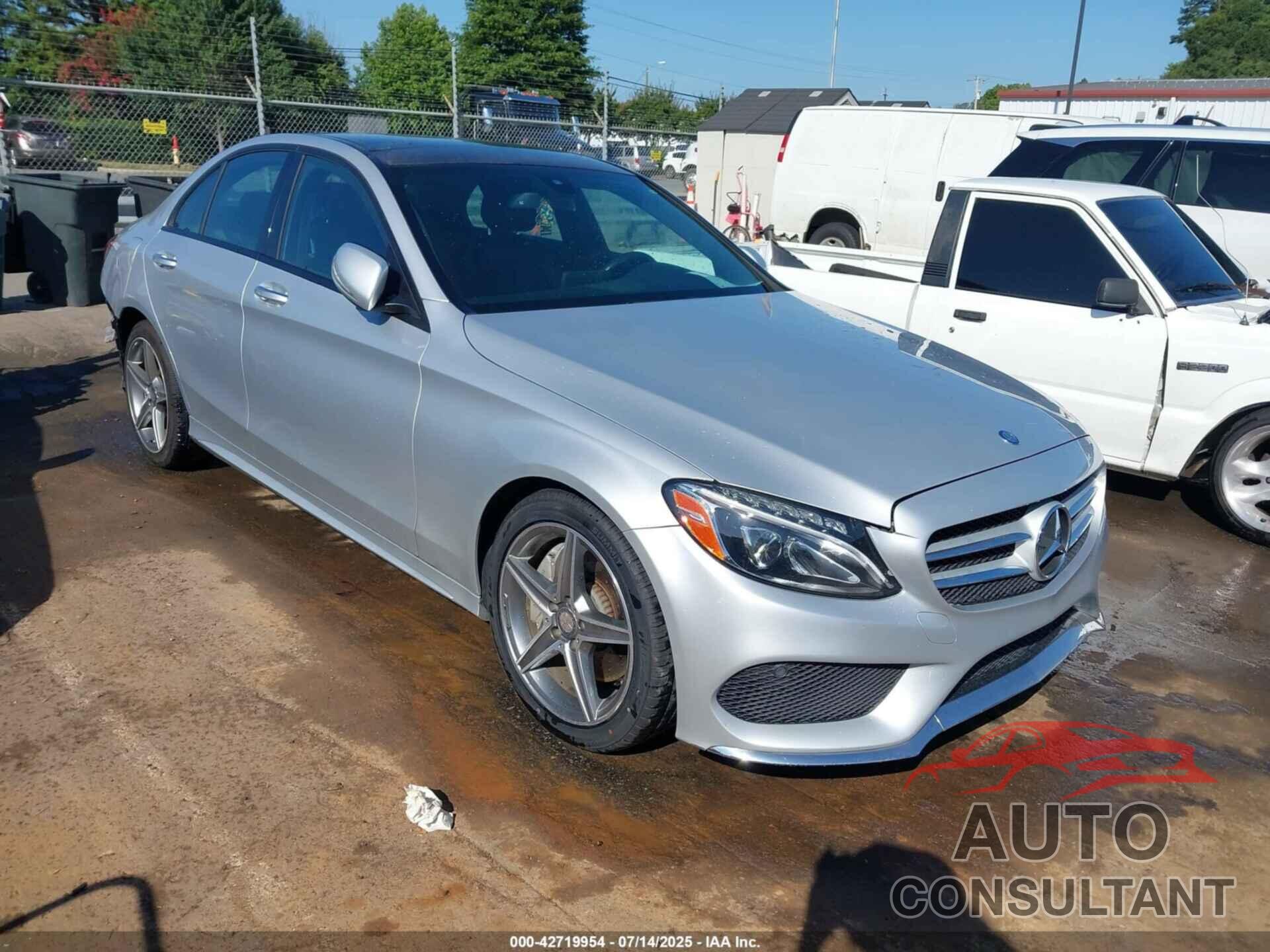 MERCEDES-BENZ C 300 2015 - 55SWF4JBXFU068458