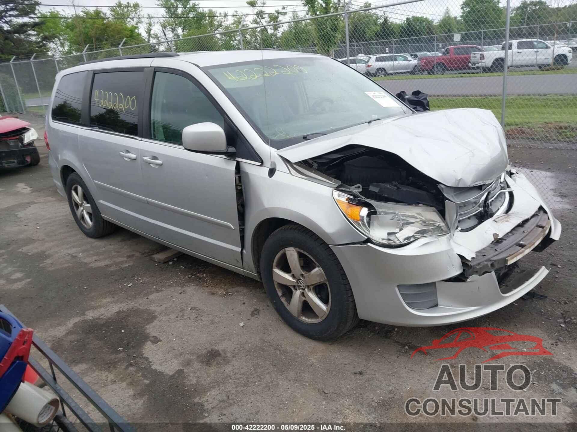 VOLKSWAGEN ROUTAN 2011 - 2V4RW3DGXBR772583