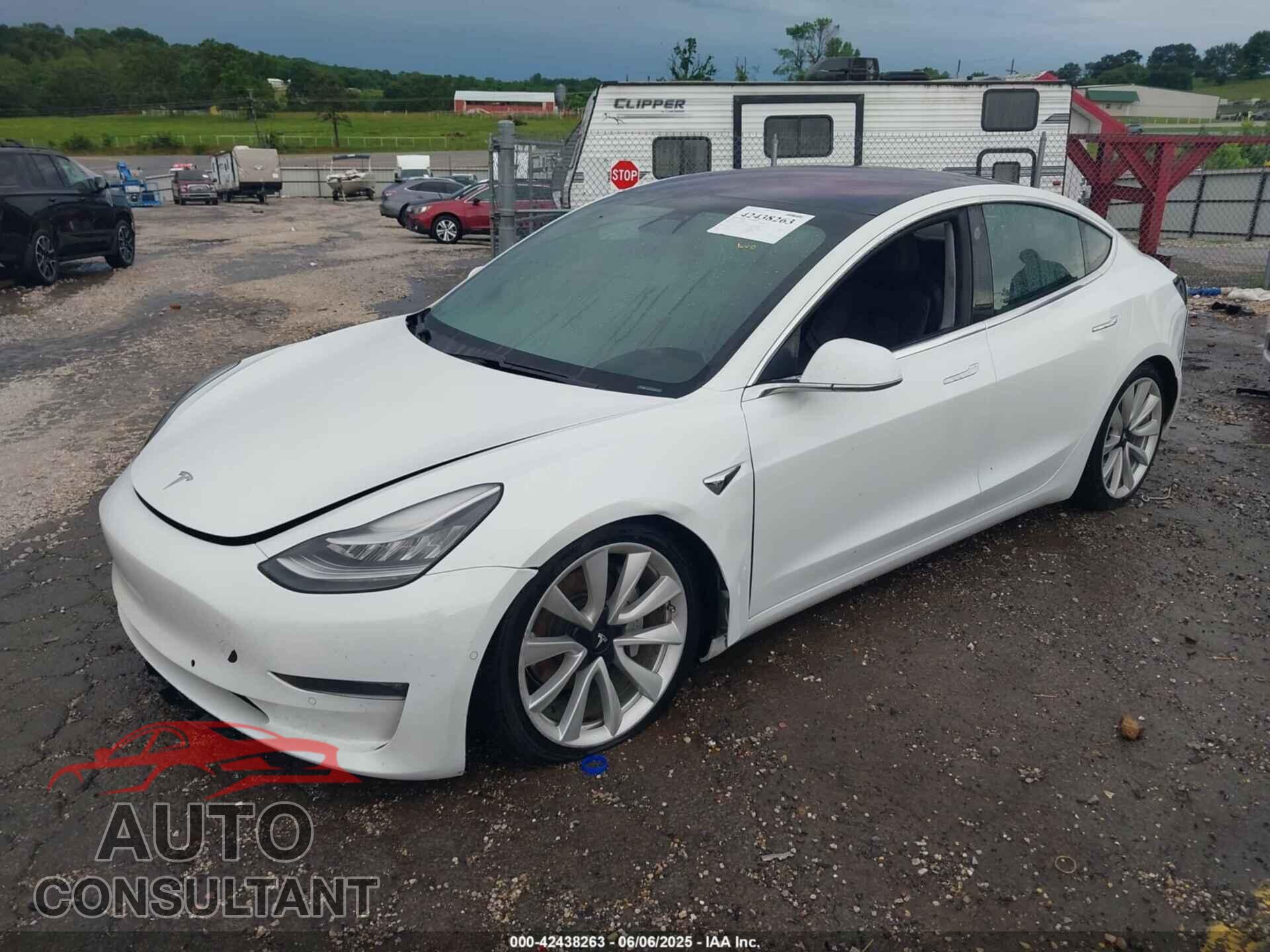 TESLA MODEL 3 2018 - 5YJ3E1EA2JF006519