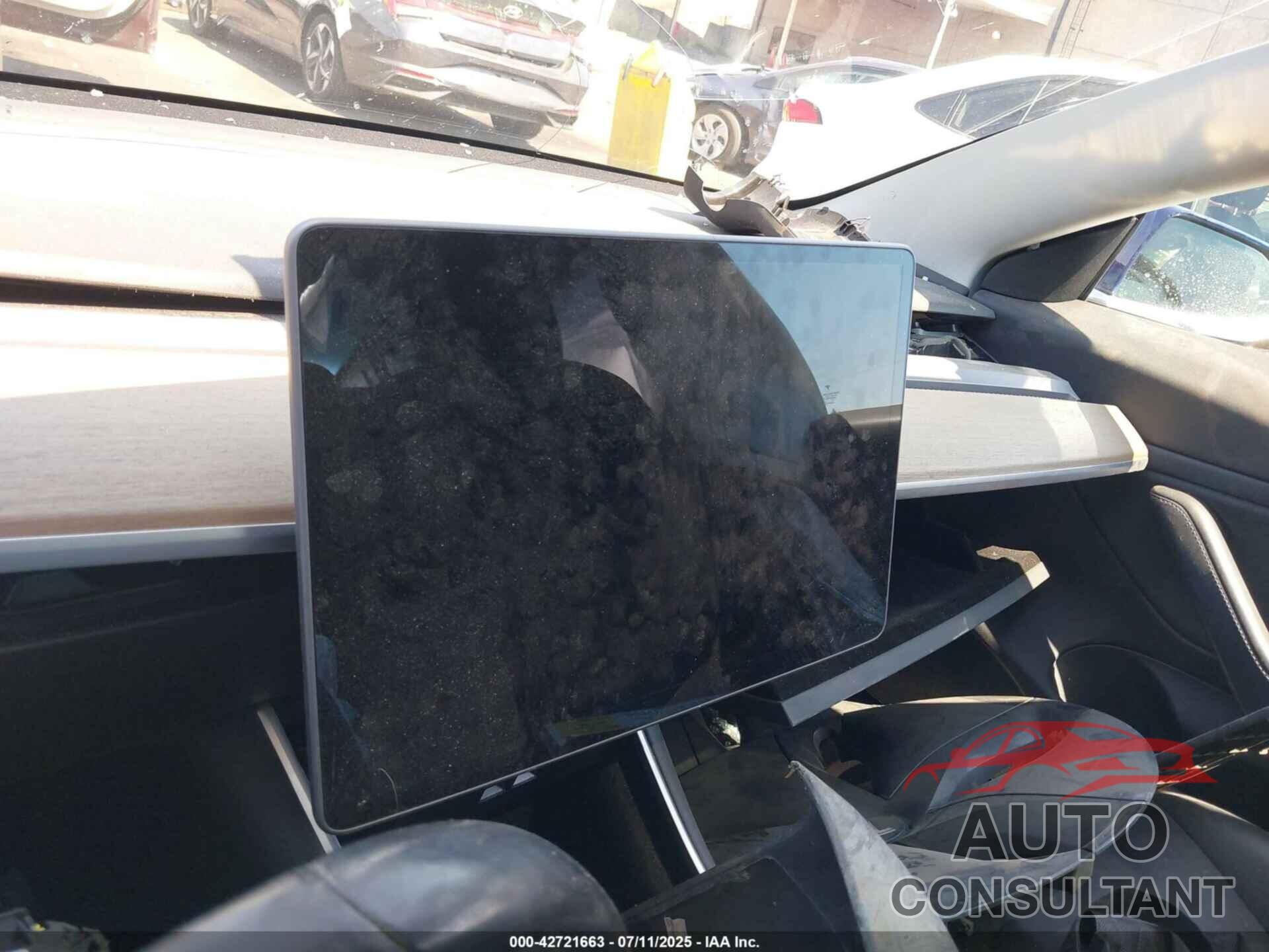 TESLA MODEL 3 2018 - 5YJ3E1EA5JF161095