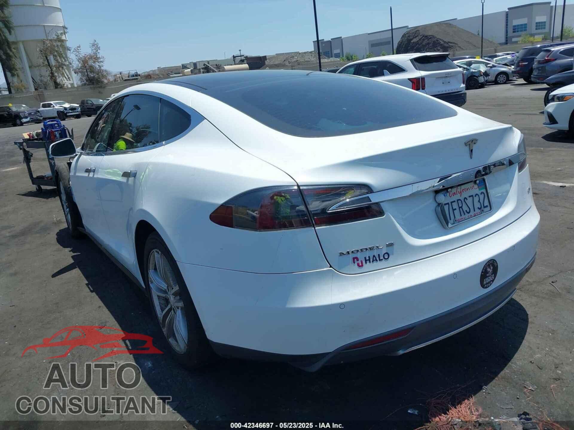 TESLA MODEL S 2014 - 5YJSA1H17EFP40534