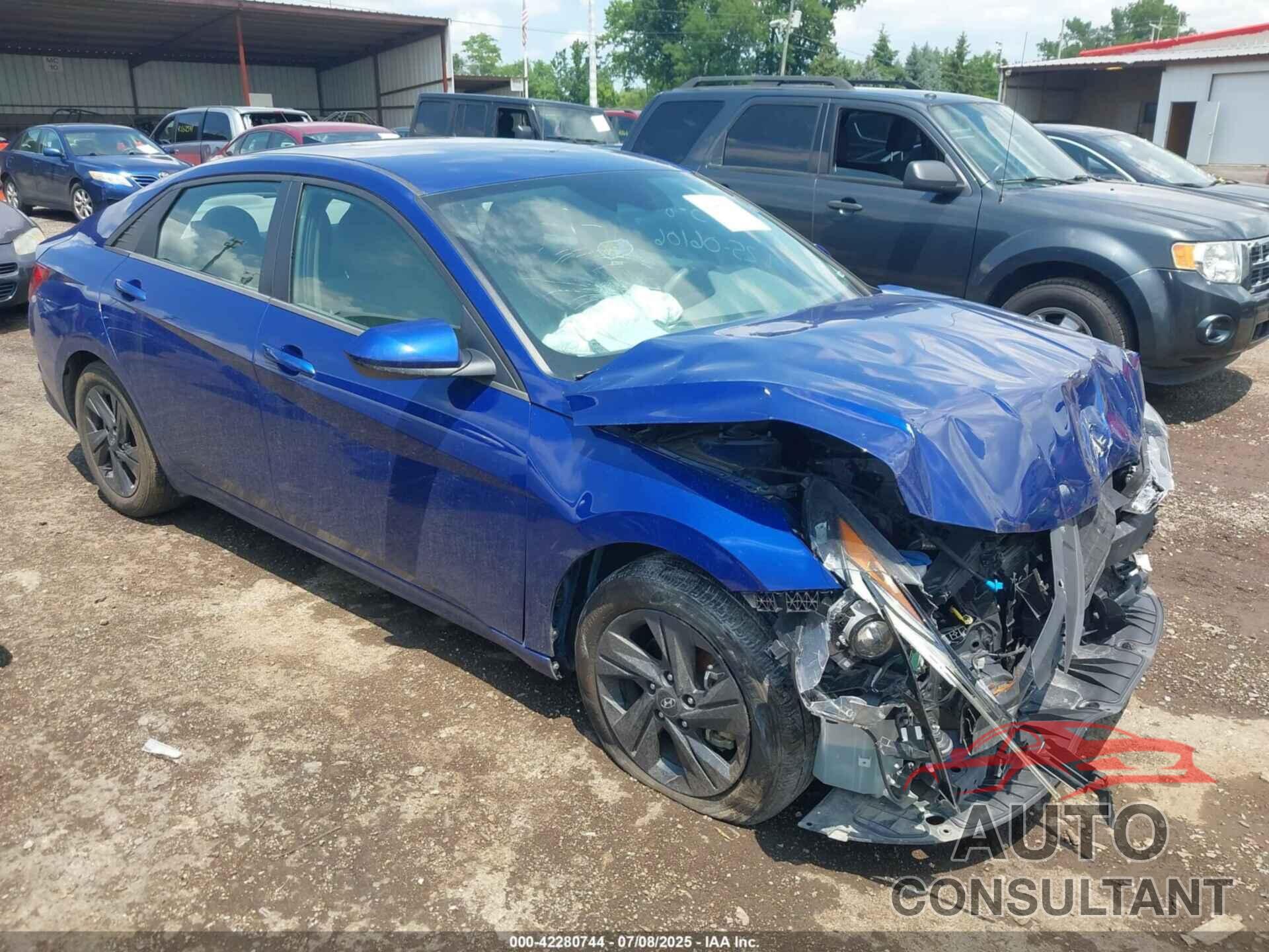 HYUNDAI ELANTRA 2023 - 5NPLM4AG1PH117314