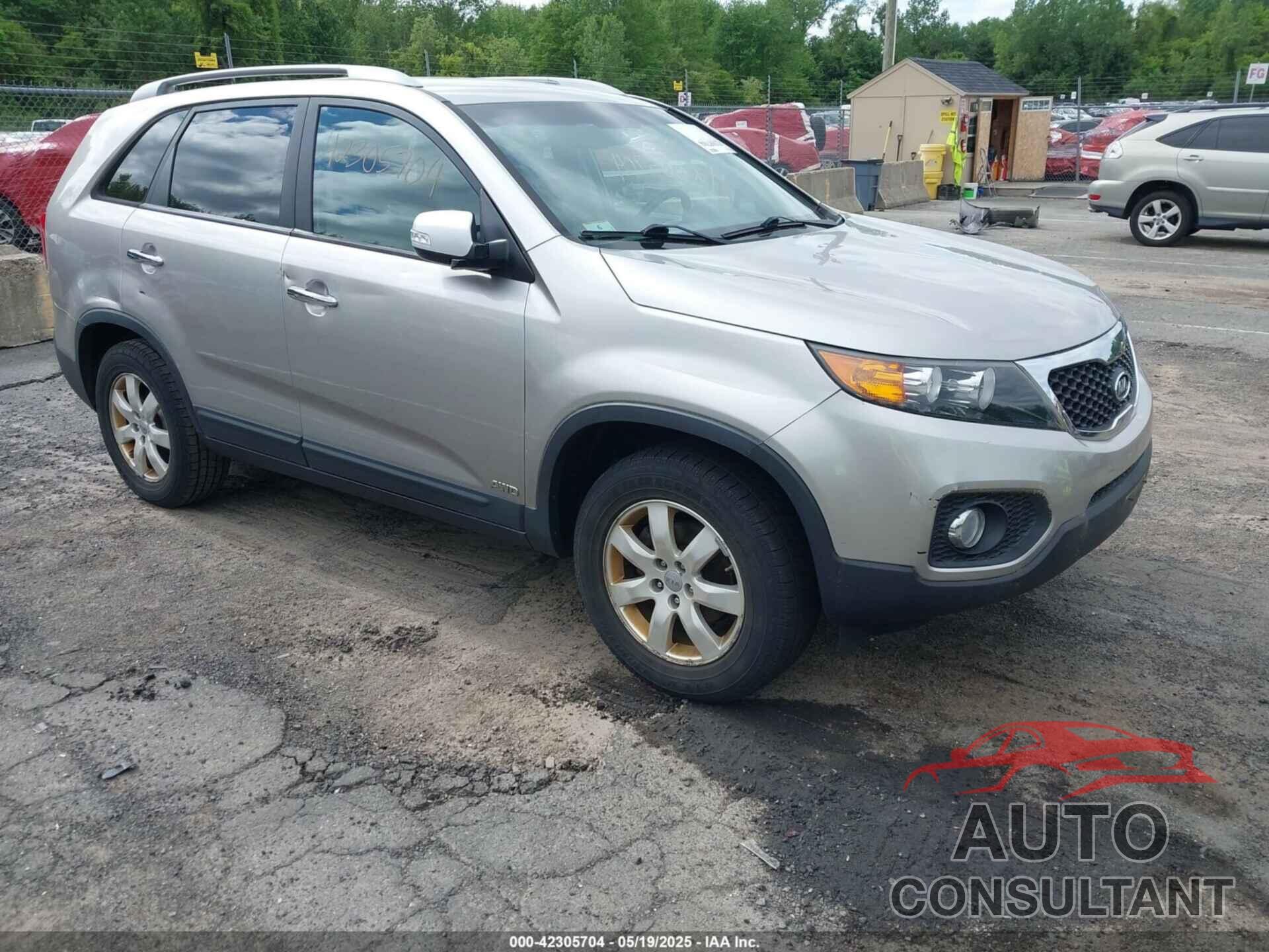 KIA SORENTO 2013 - 5XYKTCA67DG422416