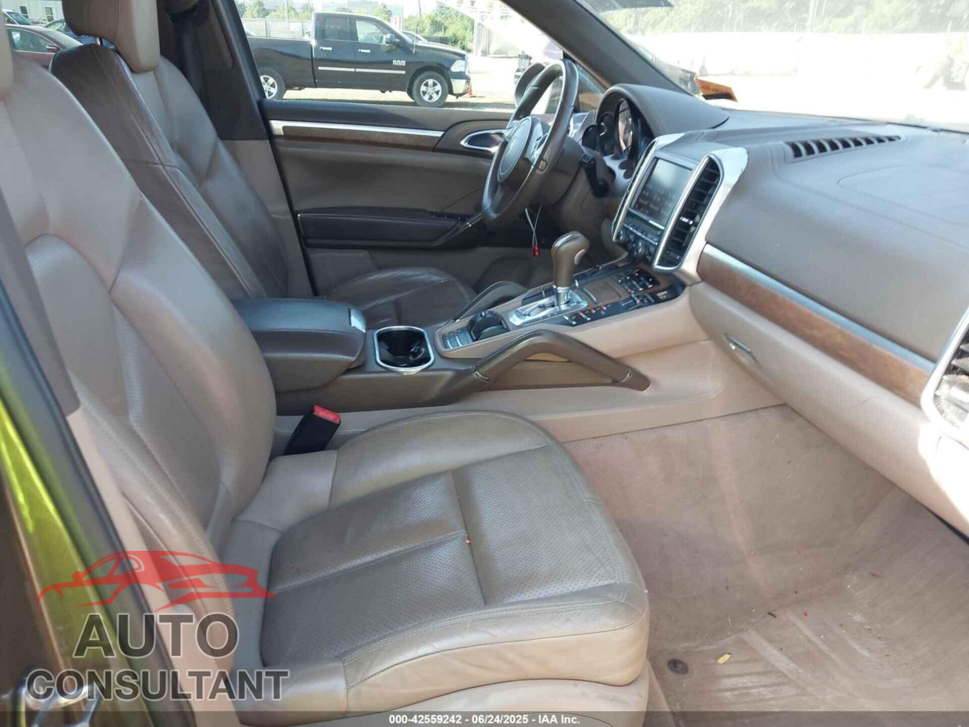 PORSCHE CAYENNE 2011 - WP1AA2A26BLA09038