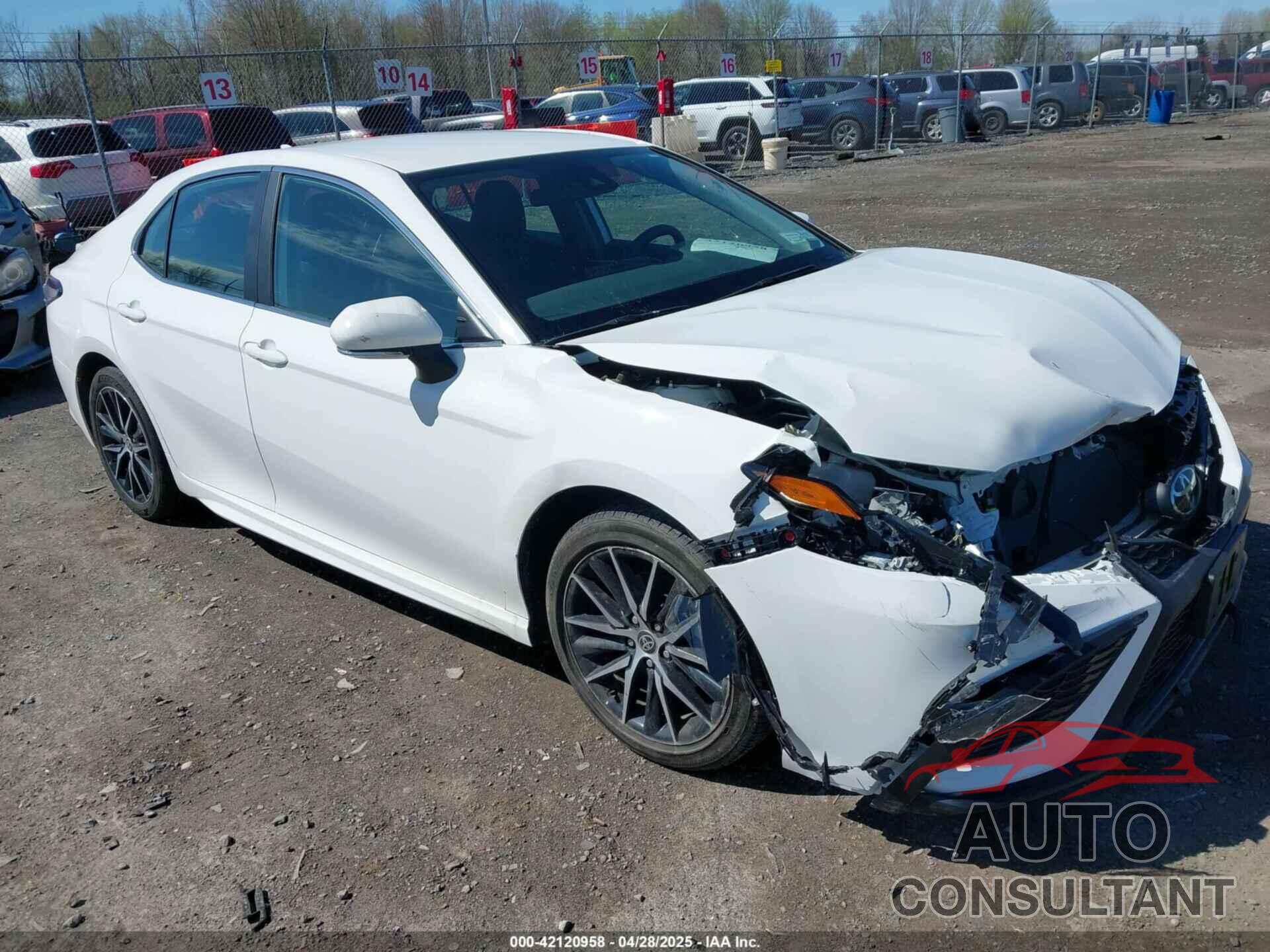 TOYOTA CAMRY 2024 - 4T1G11BK8RU121389