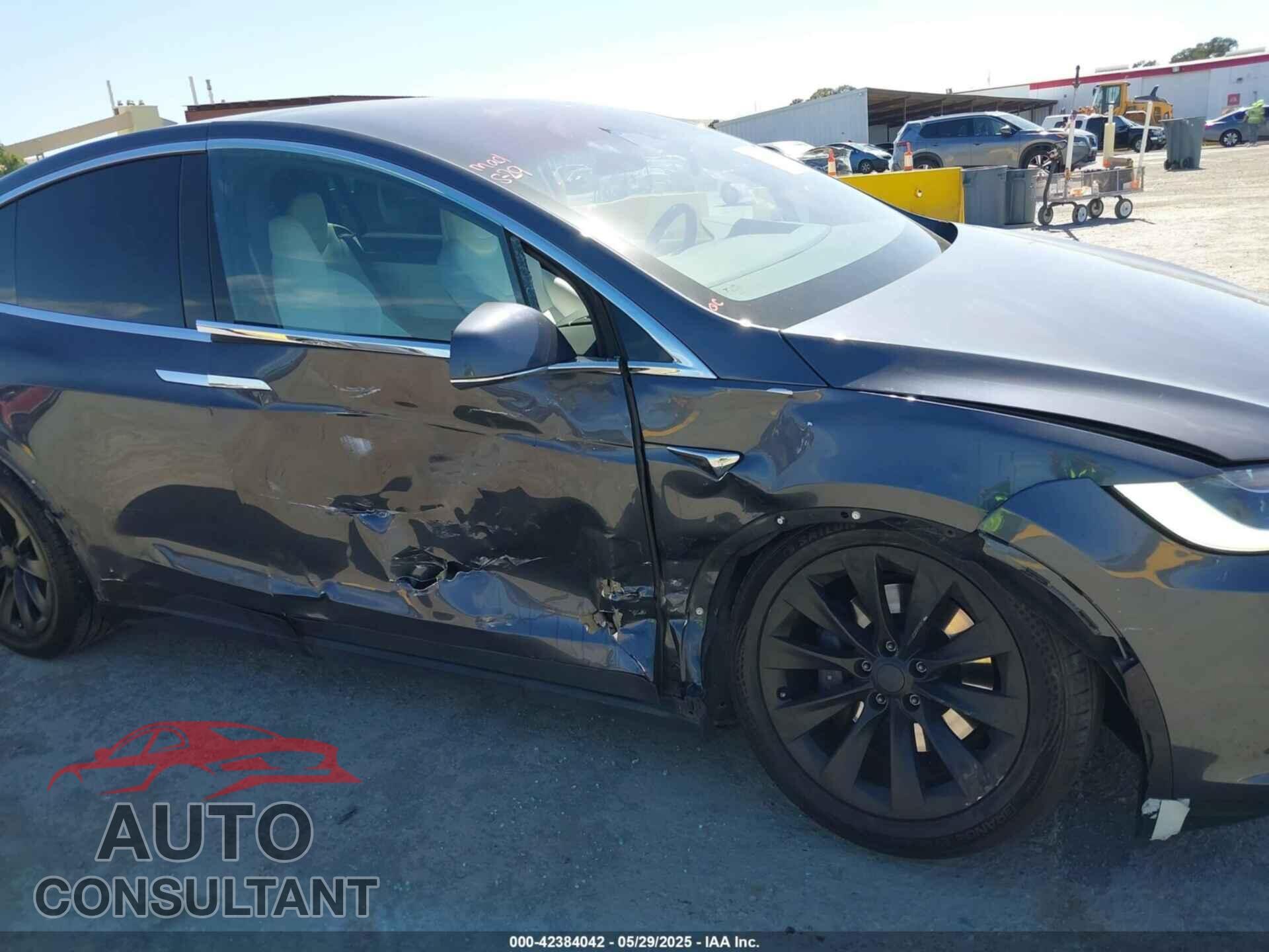 TESLA MODEL X 2017 - 5YJXCDE2XHF077253