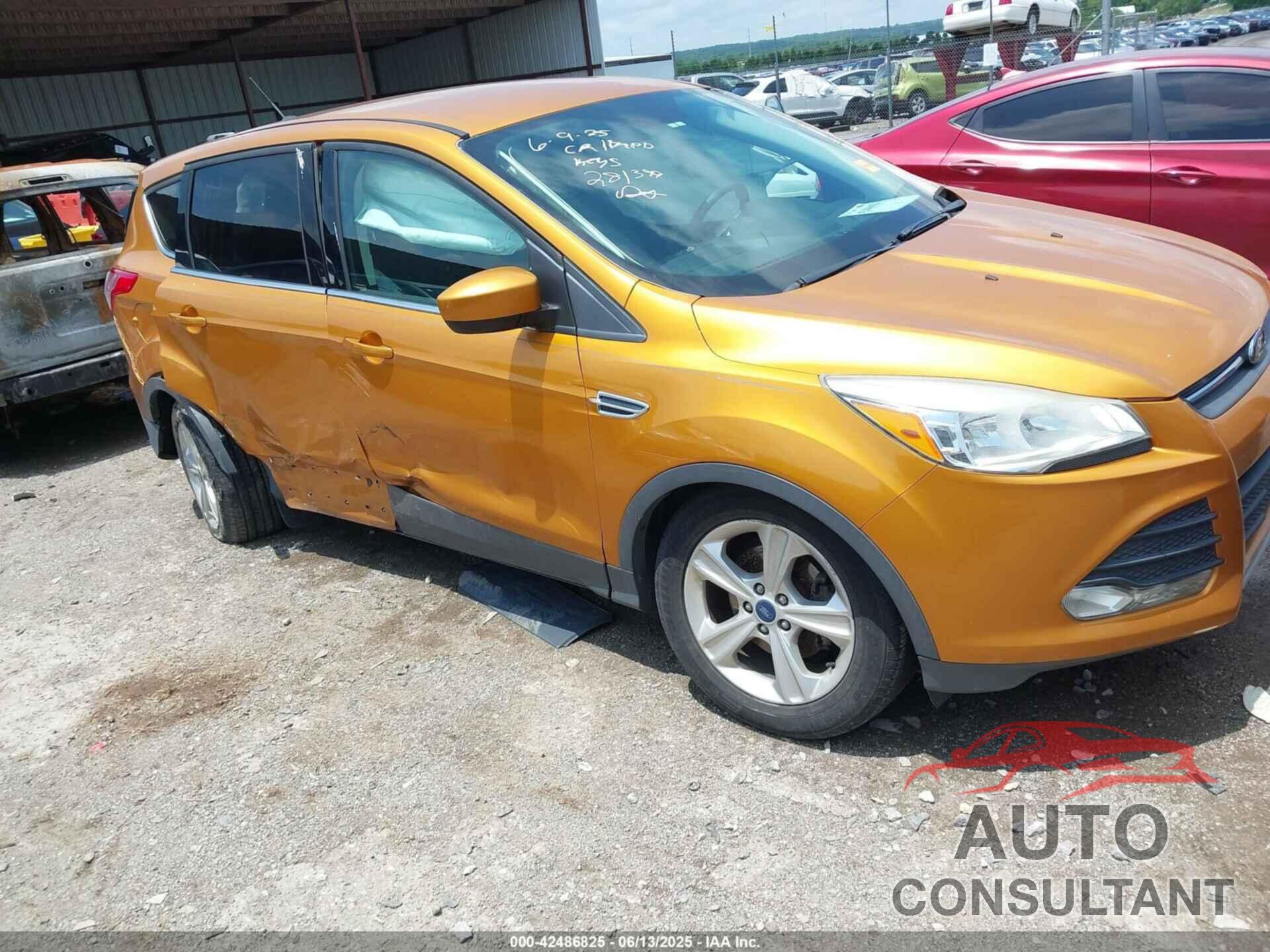 FORD ESCAPE 2016 - 1FMCU0G70GUA20140