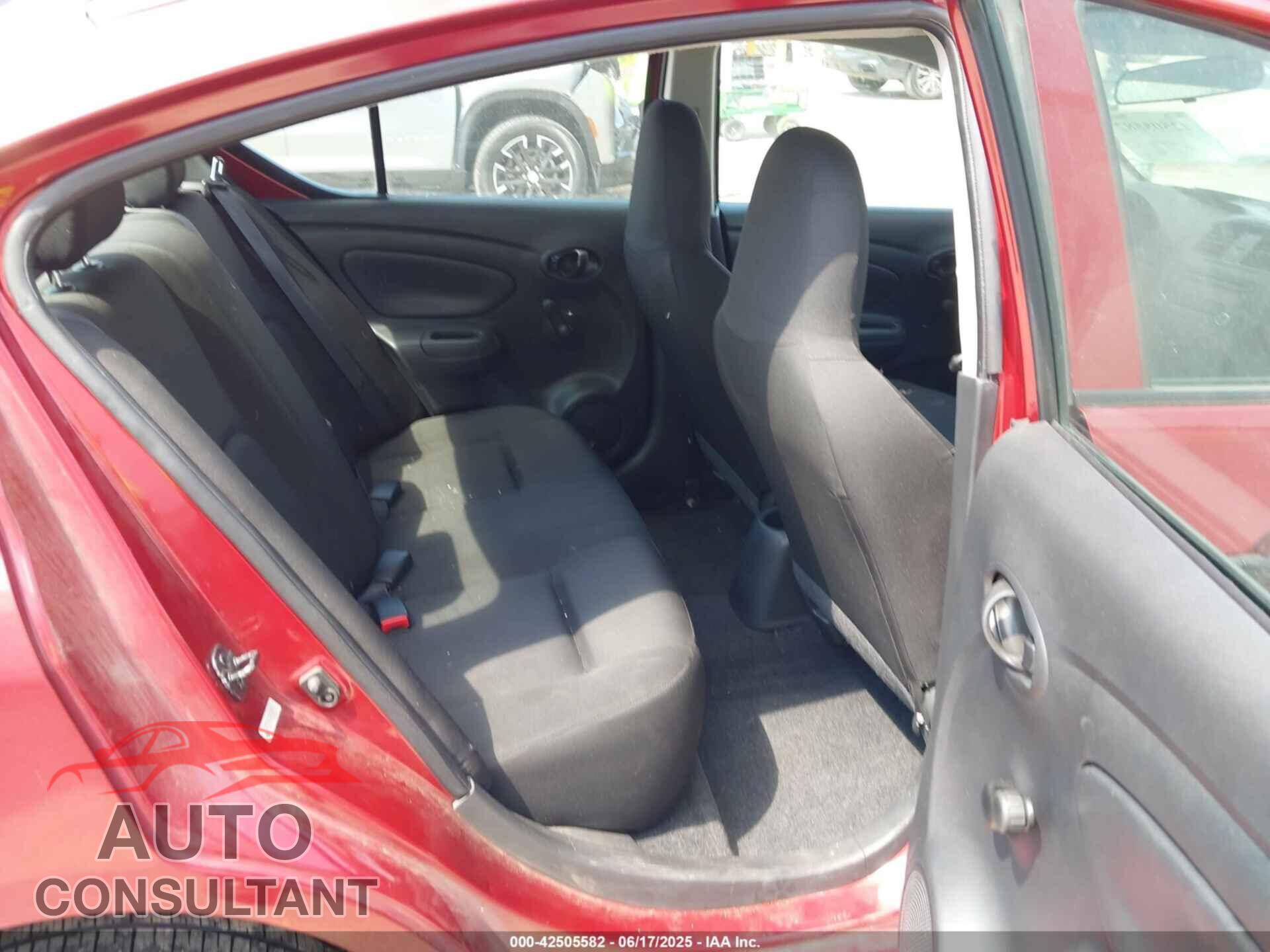 NISSAN VERSA 2017 - 3N1CN7AP3HL869700
