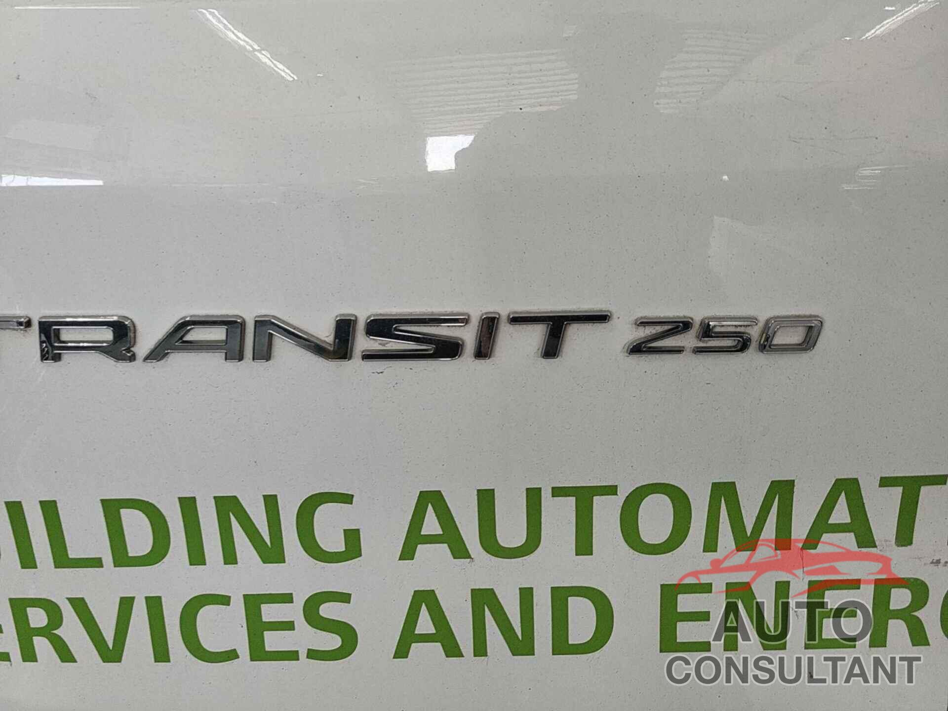 FORD TRANSIT 2019 - 1FTYR1YG6KKB88059