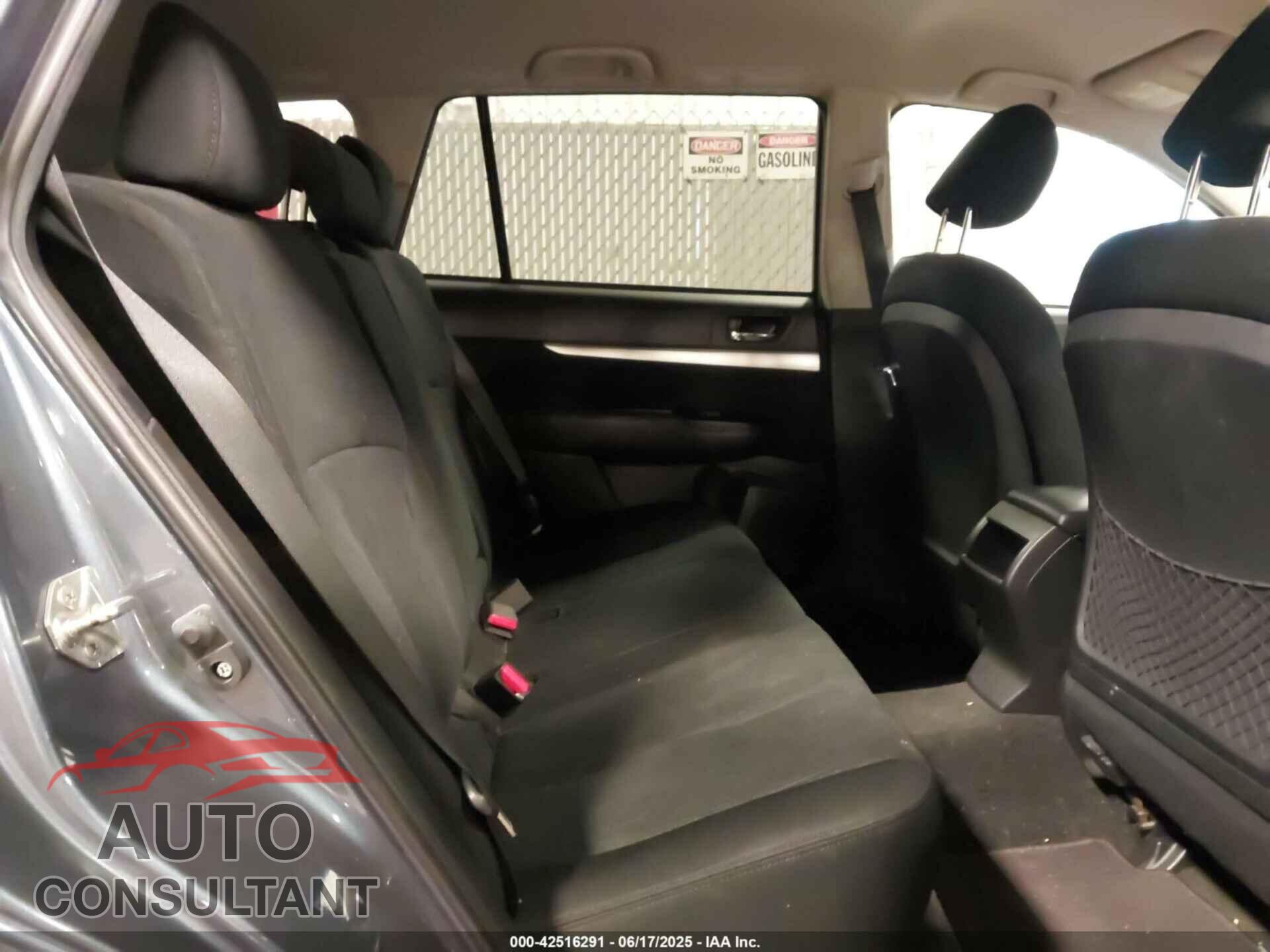 SUBARU OUTBACK 2014 - 4S4BRCCC8E3220140