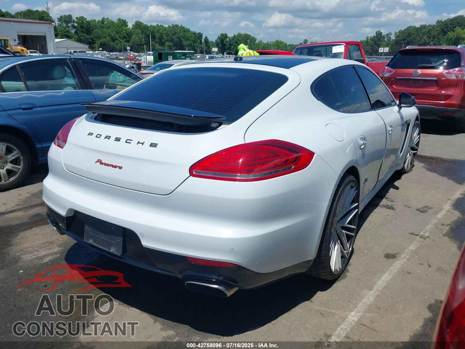 PORSCHE PANAMERA 2016 - WP0AA2A71GL003099