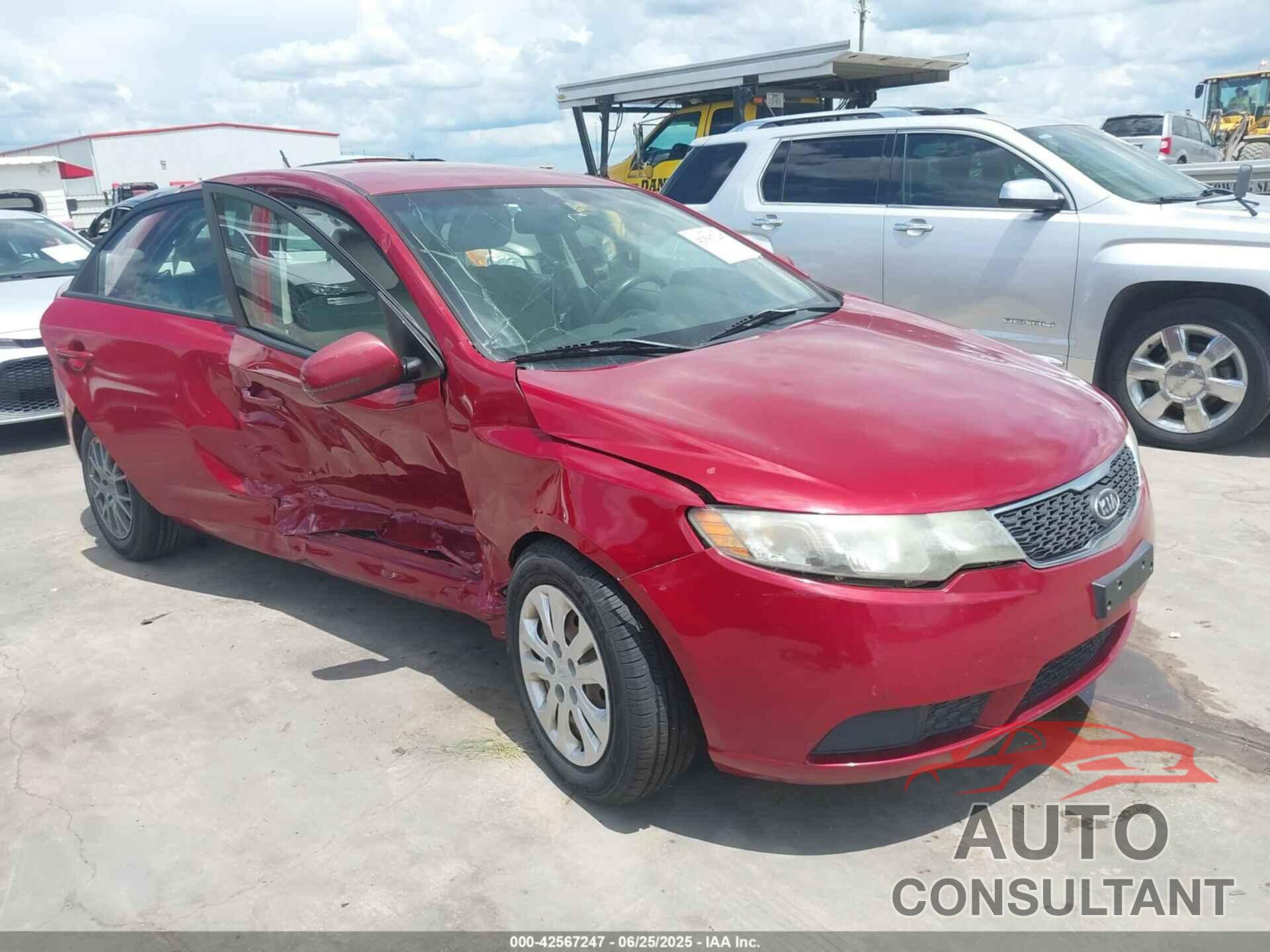 KIA FORTE 2011 - KNAFU4A2XB5354584
