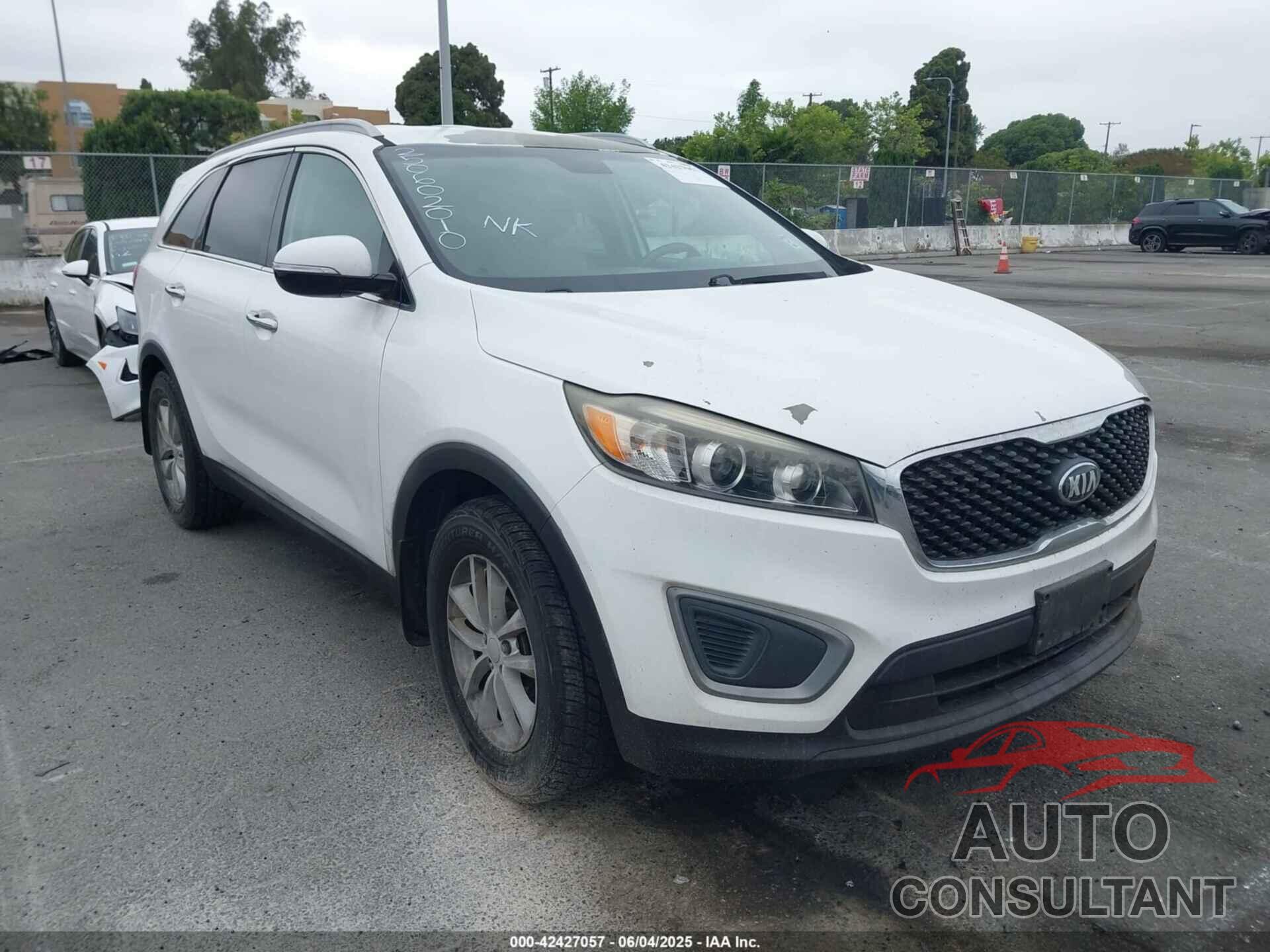 KIA SORENTO 2016 - 5XYPG4A31GG055538