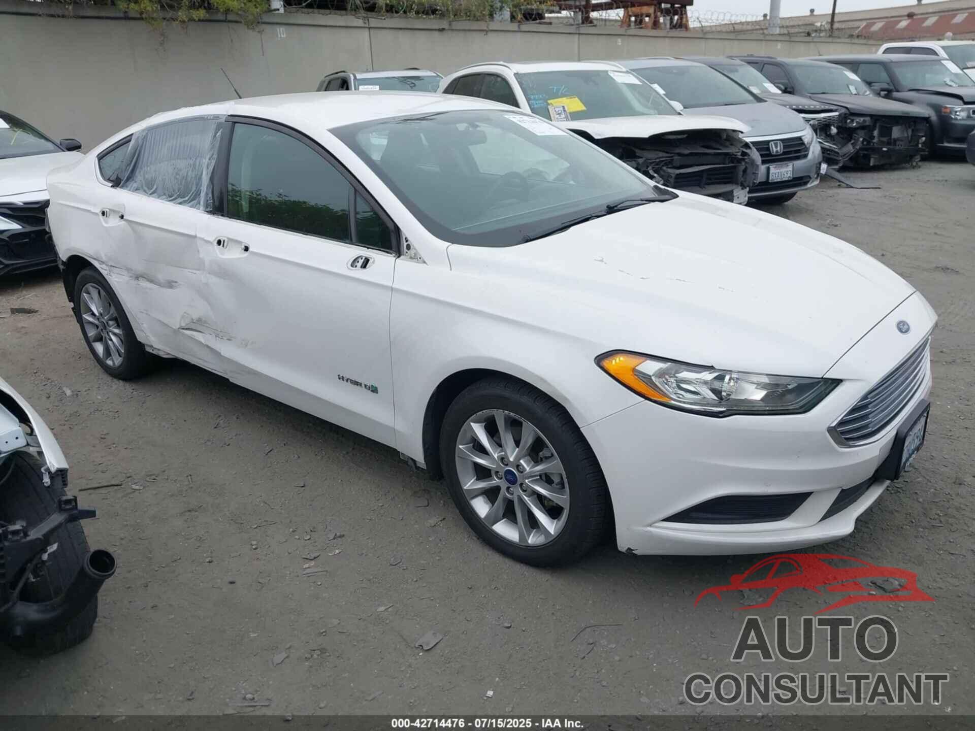 FORD FUSION HYBRID 2017 - 3FA6P0LUXHR306063