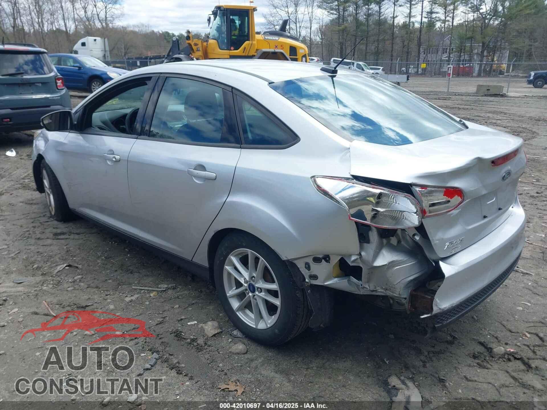 FORD FOCUS 2017 - 1FADP3F25HL335102