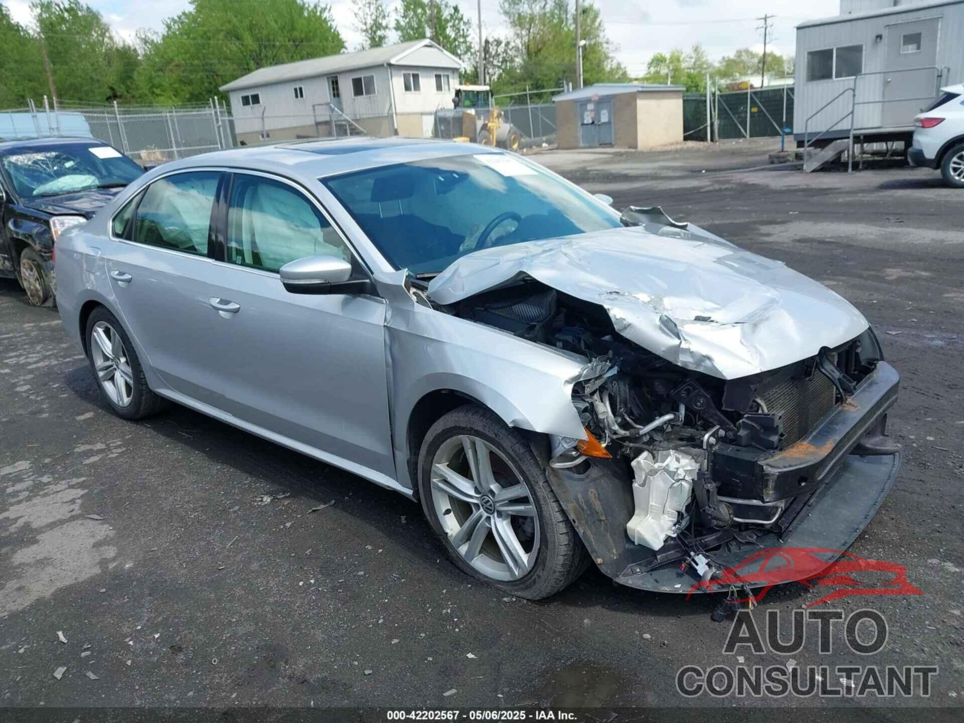 VOLKSWAGEN PASSAT 2014 - 1VWBT7A32EC070023