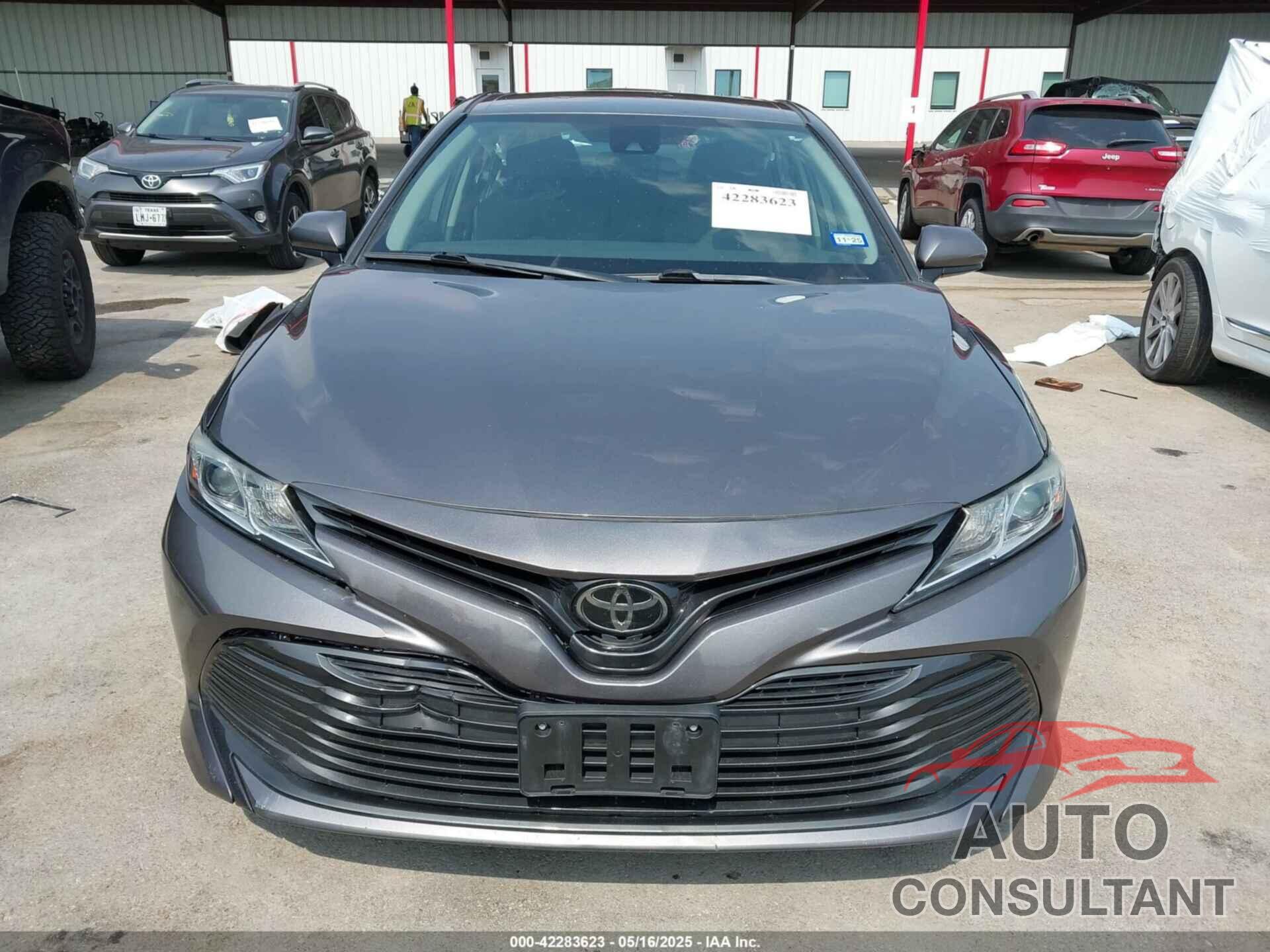 TOYOTA CAMRY 2019 - 4T1B11HK3KU268999