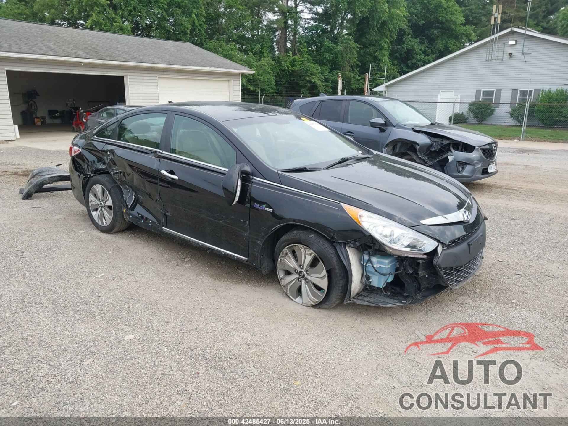 HYUNDAI SONATA HYBRID 2013 - KMHEC4A48DA096252