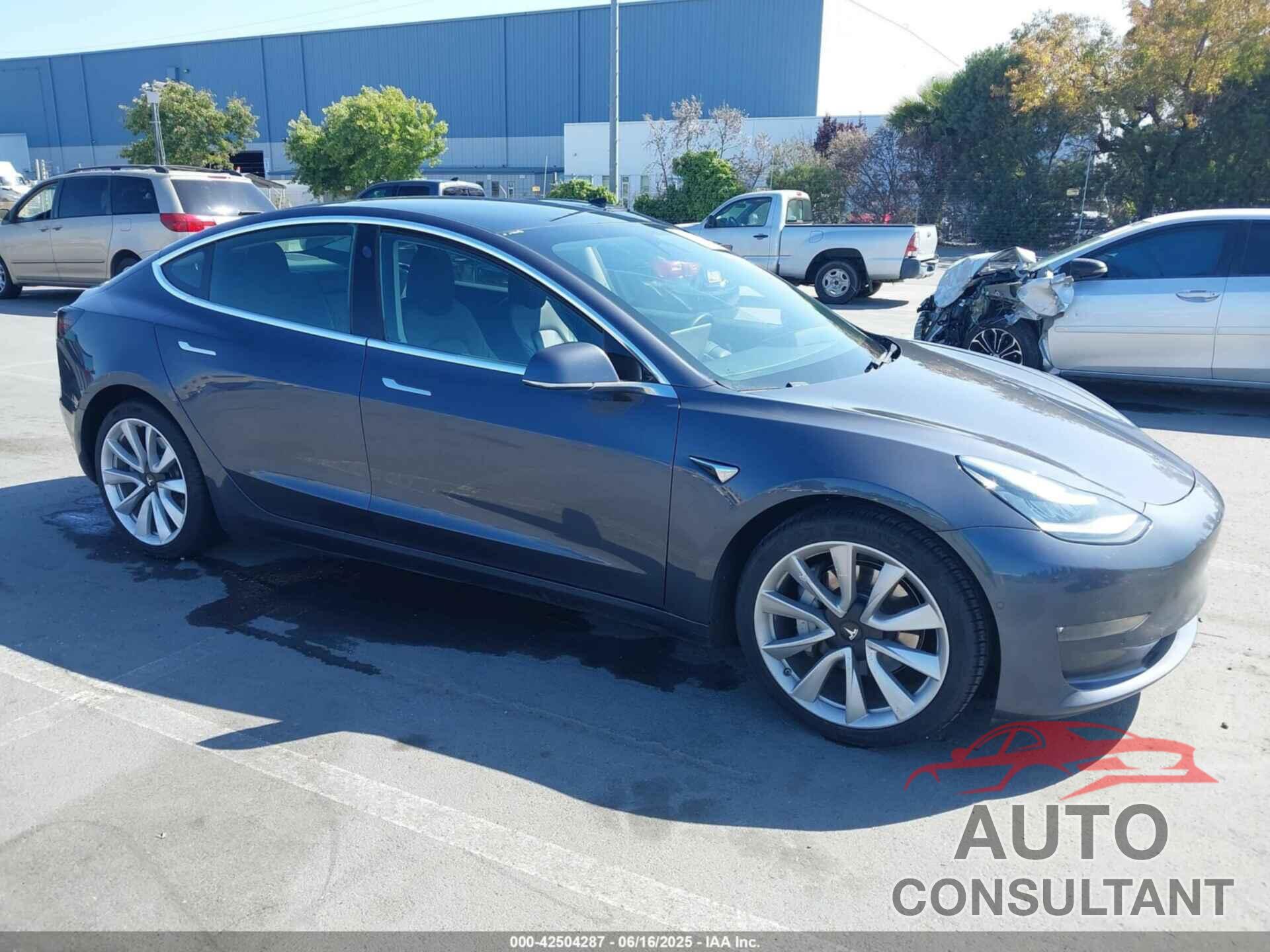 TESLA MODEL 3 2020 - 5YJ3E1EB5LF733696