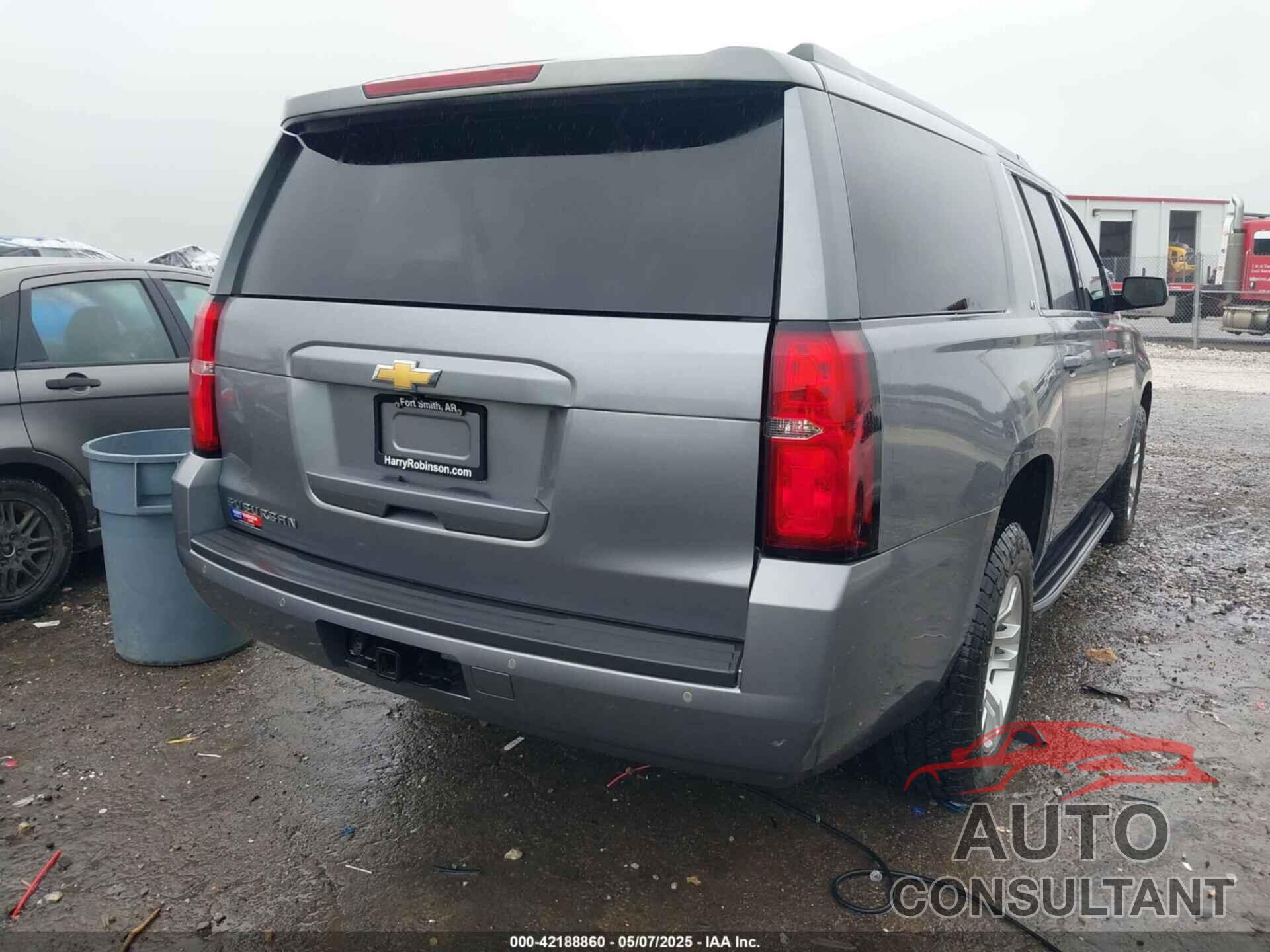 CHEVROLET SUBURBAN 2019 - 1GNSKHKCXKR405555