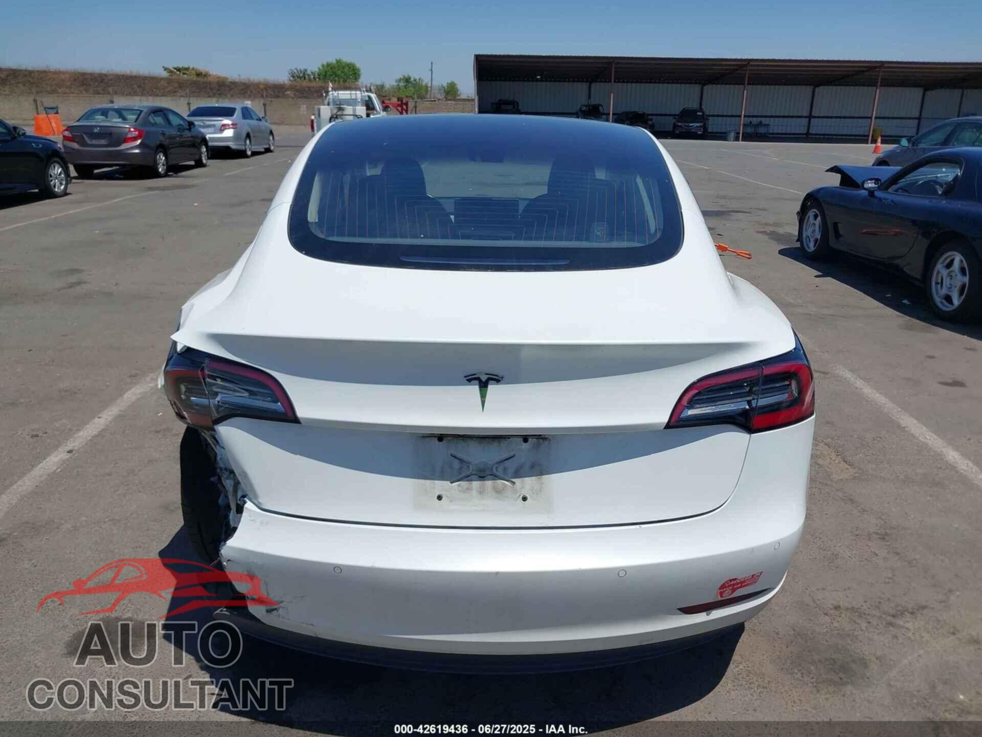 TESLA MODEL 3 2017 - 5YJ3E1EA7HF003772