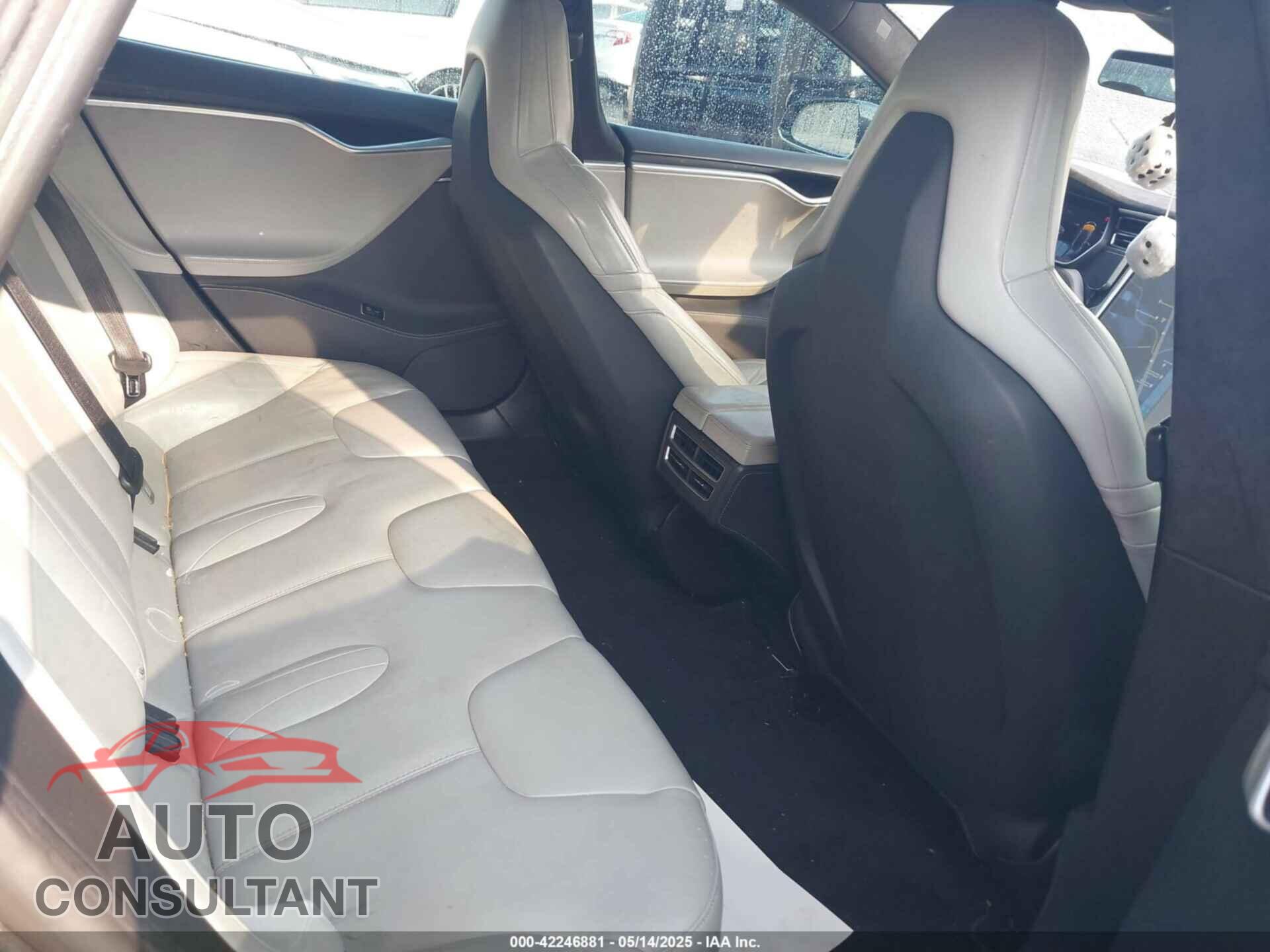 TESLA MODEL S 2015 - 5YJSA1S29FF100554