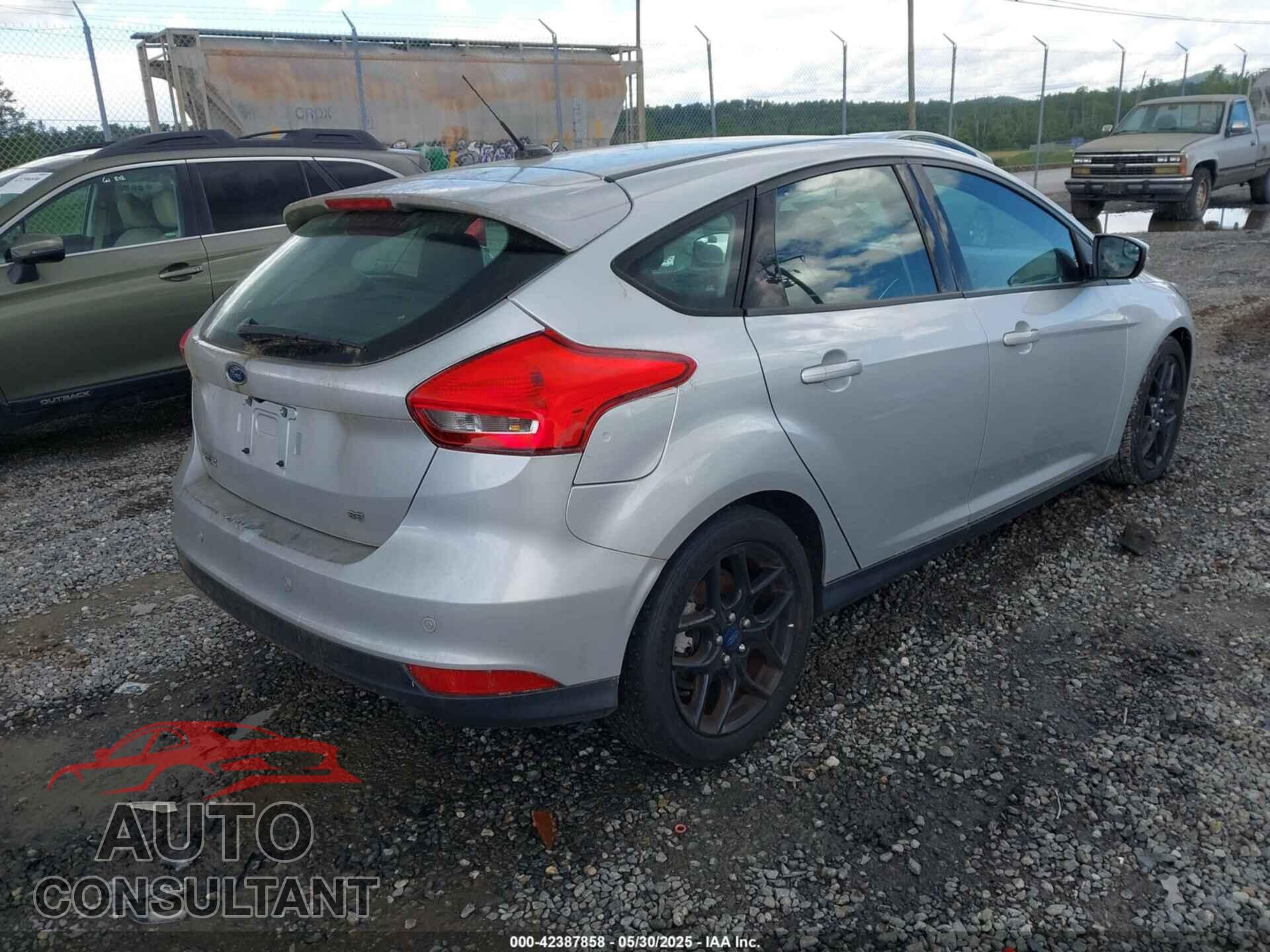 FORD FOCUS 2016 - 1FADP3K29GL210401