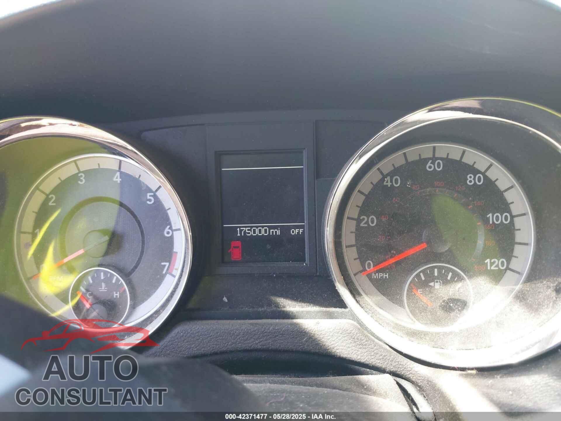 DODGE GRAND CARAVAN 2013 - 2C4RDGCG6DR740256