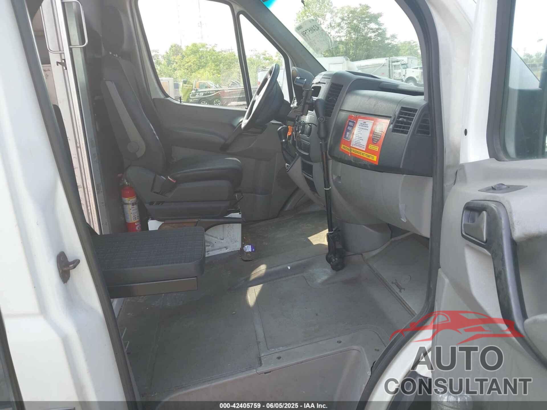 MERCEDES-BENZ SPRINTER 2500 2014 - WD3PE8DE2E5897895