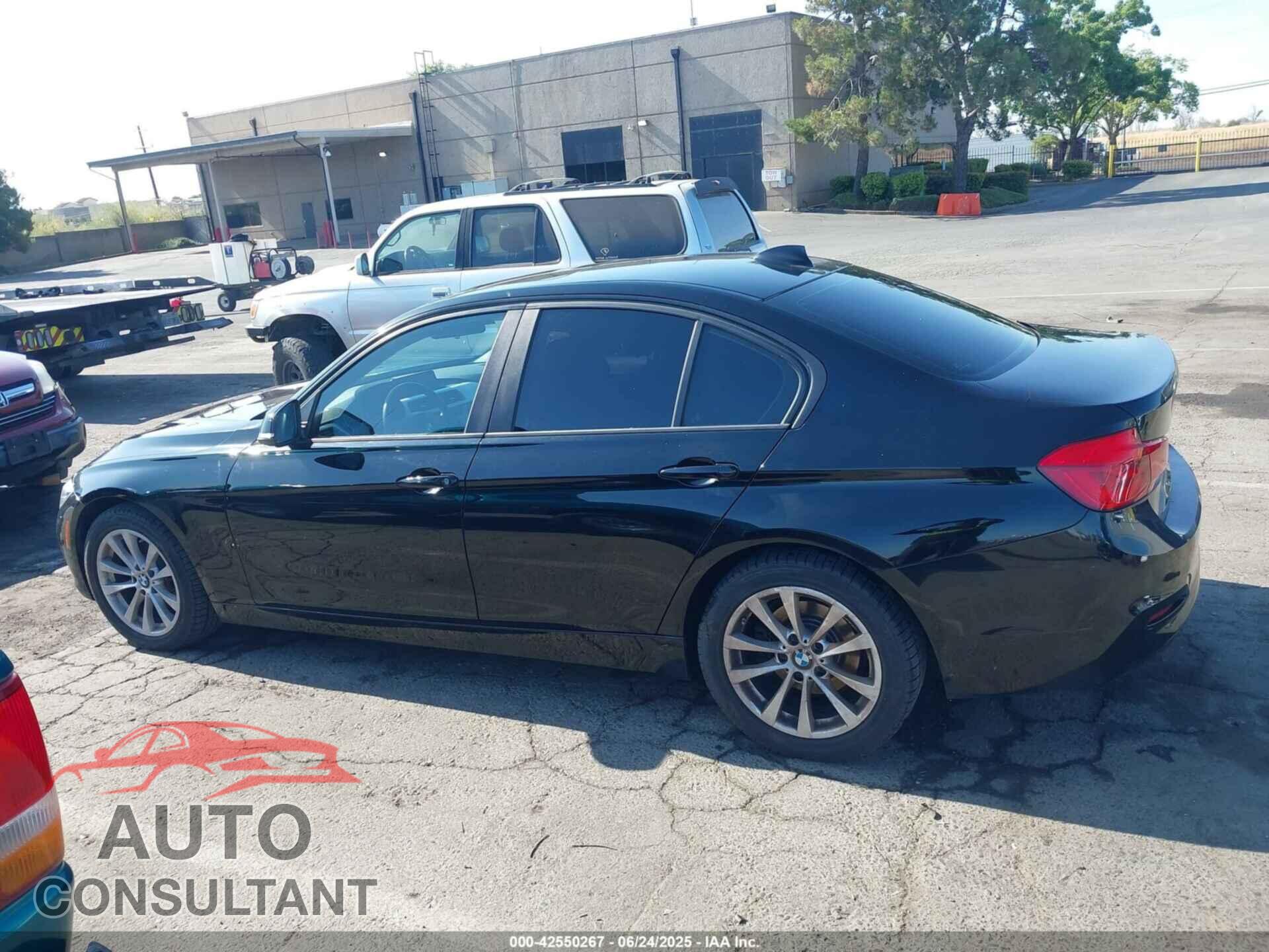 BMW 320I 2016 - WBA8E1G57GNU10168